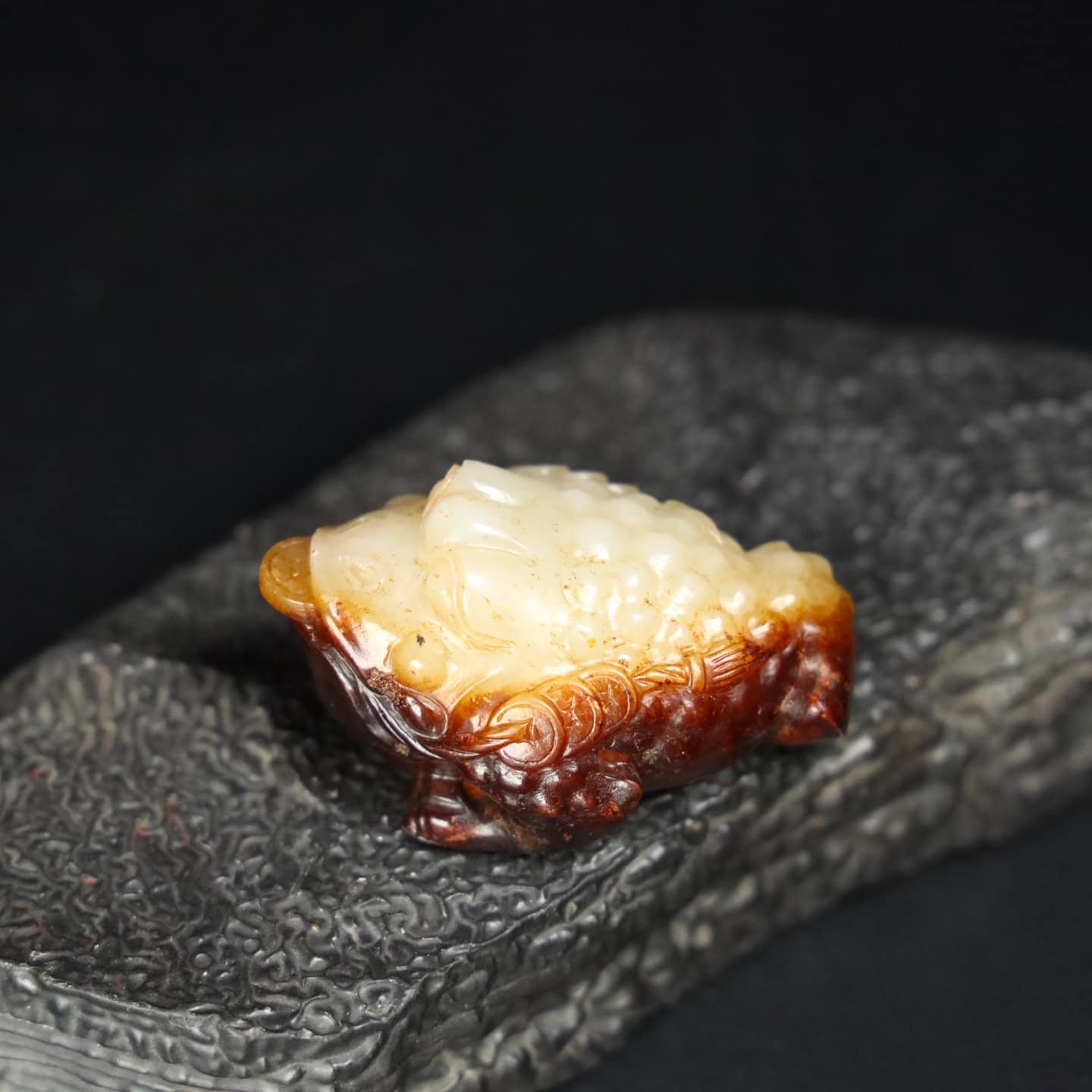 Chinese Natural Jade Carved golden toad