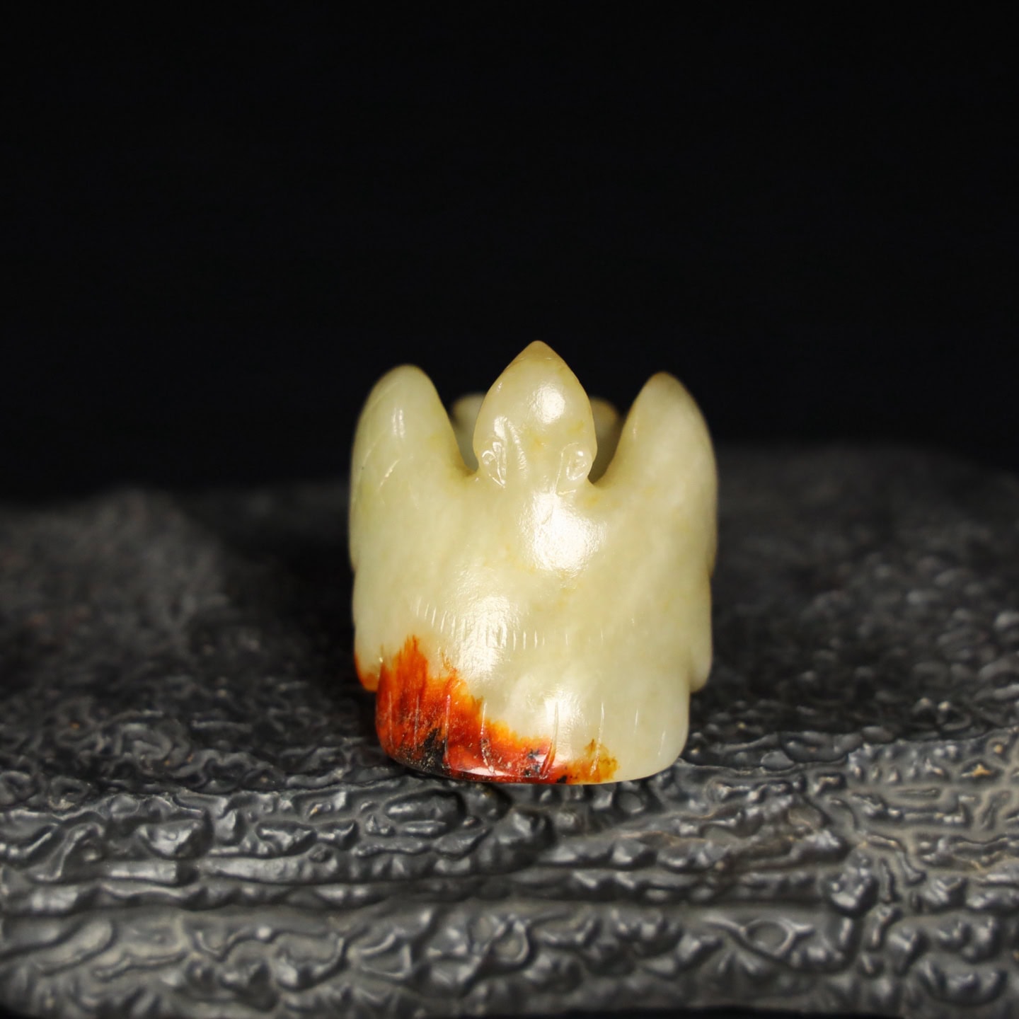 Chinese Natural Jade Carved eagle-shaped wrench finger