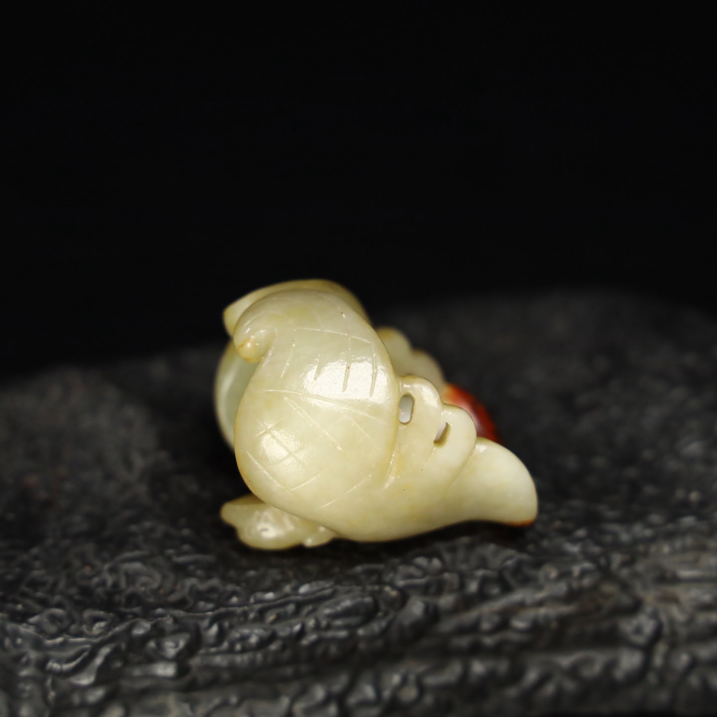 Chinese Natural Jade Carved eagle-shaped wrench finger