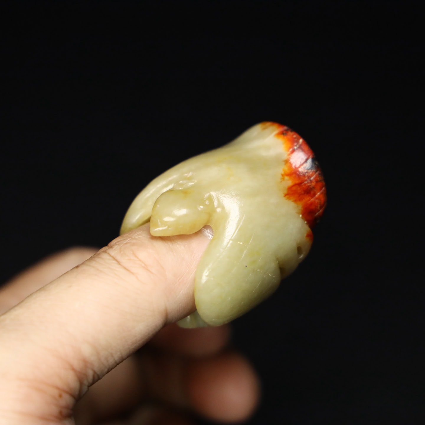 Chinese Natural Jade Carved eagle-shaped wrench finger
