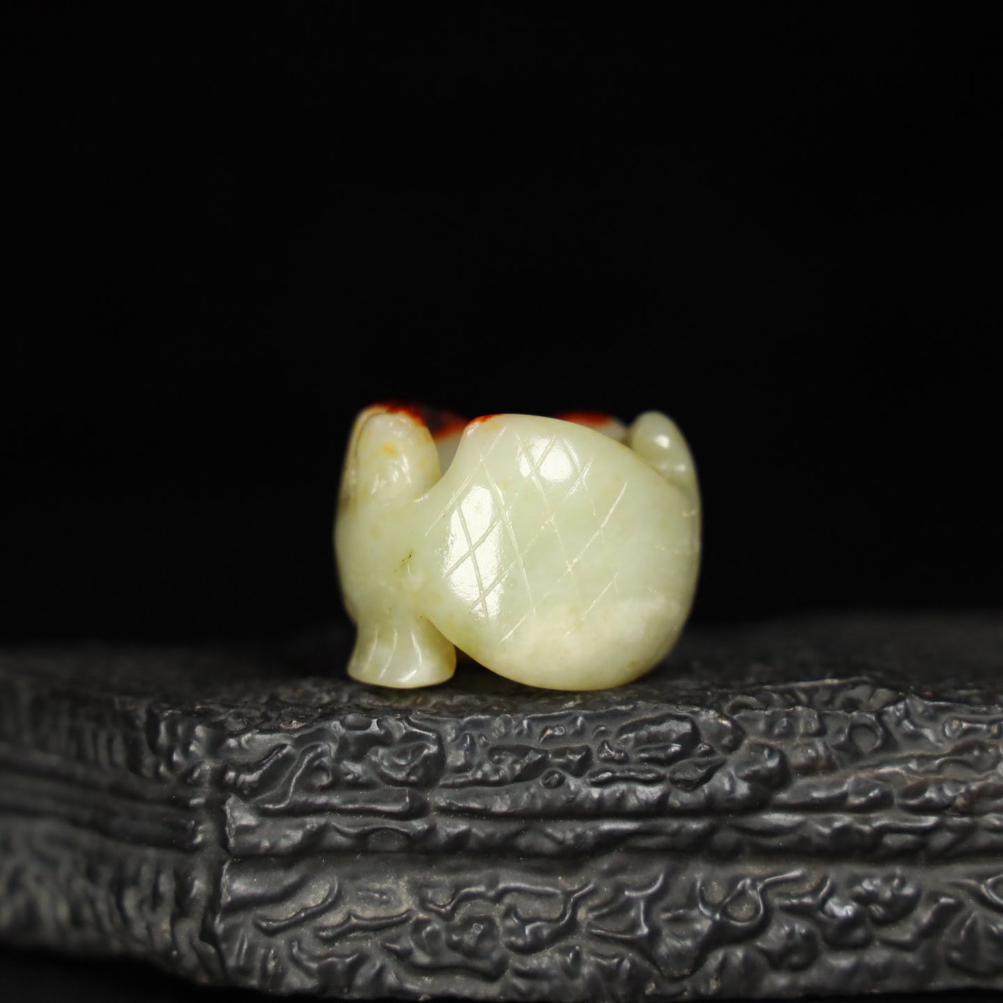 Chinese Natural Jade Carved bird-shaped wrench finger