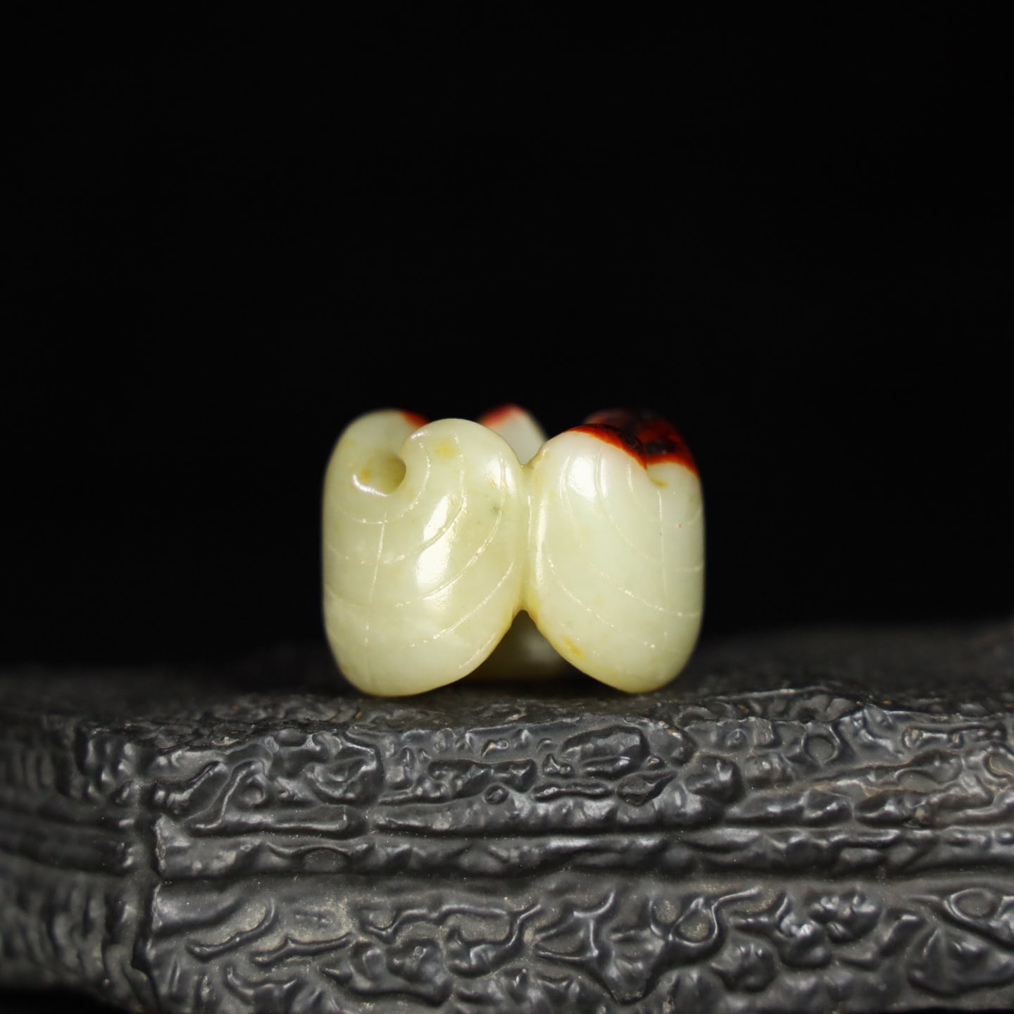 Chinese Natural Jade Carved bird-shaped wrench finger