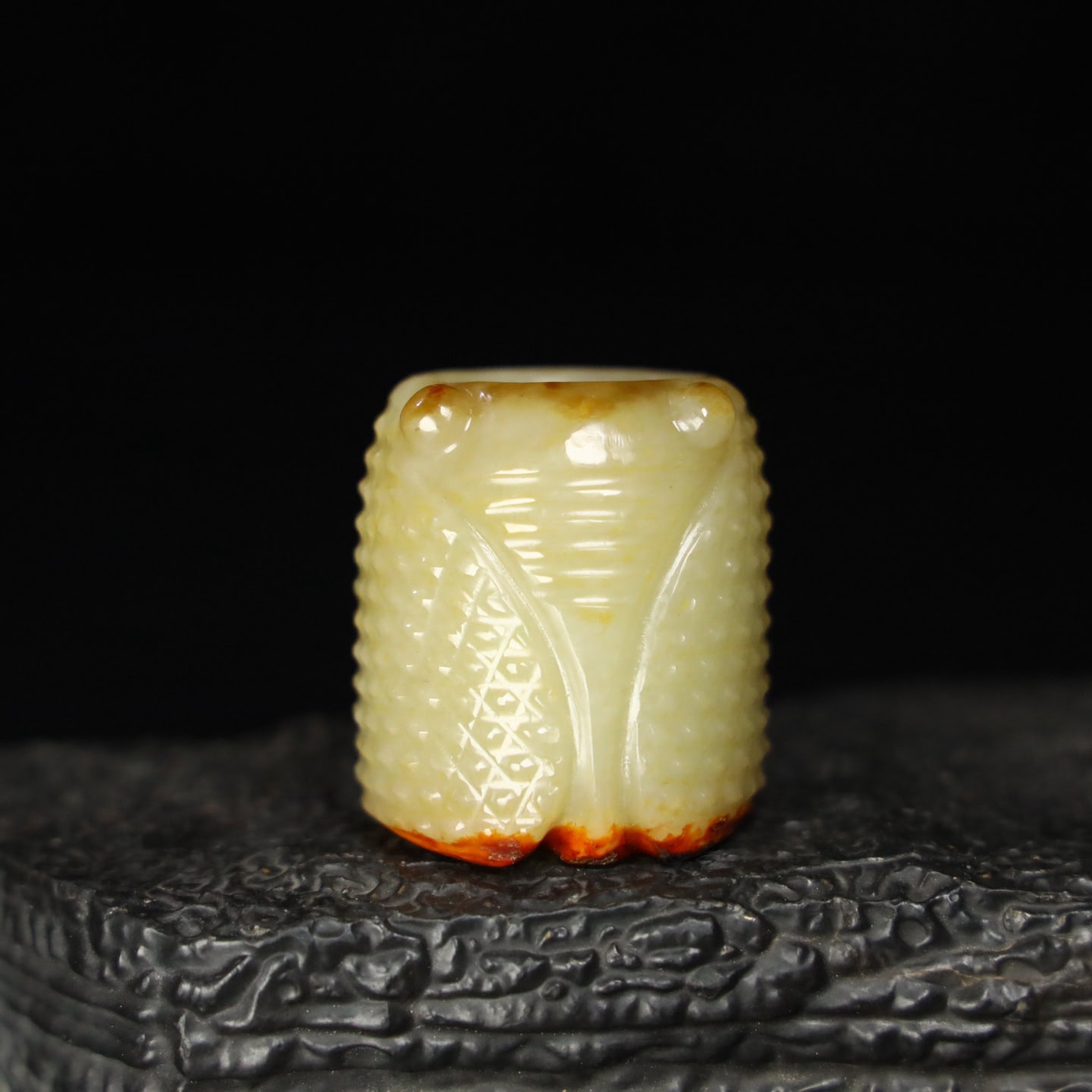 Chinese Natural Jade Carved Cicada Finger