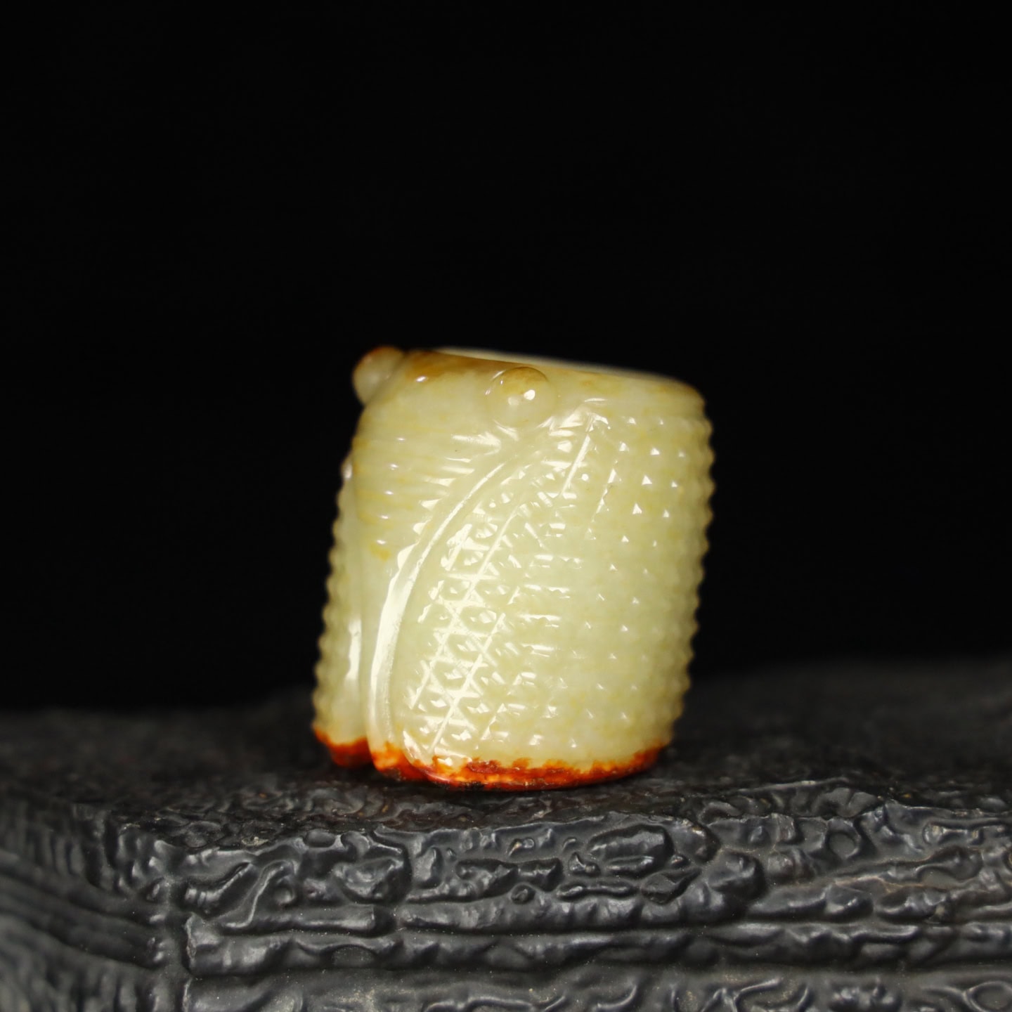 Chinese Natural Jade Carved Cicada Finger