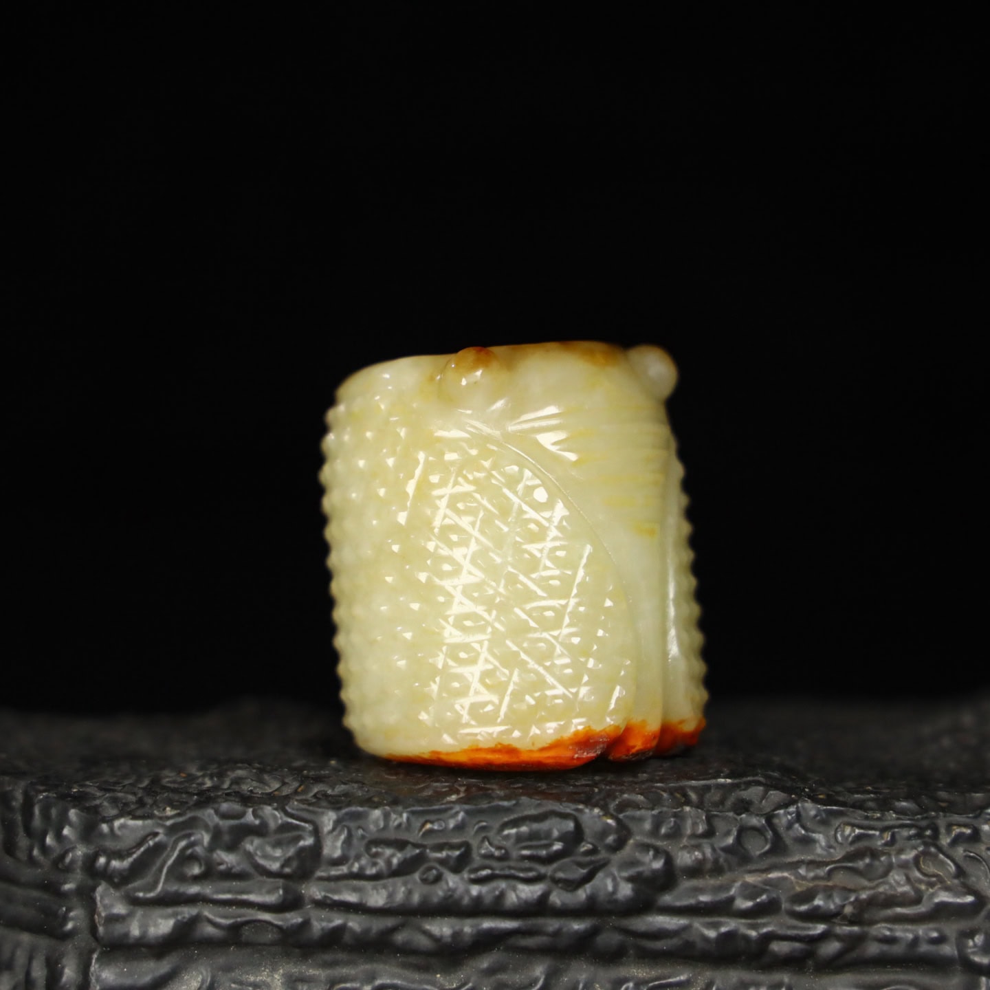 Chinese Natural Jade Carved Cicada Finger