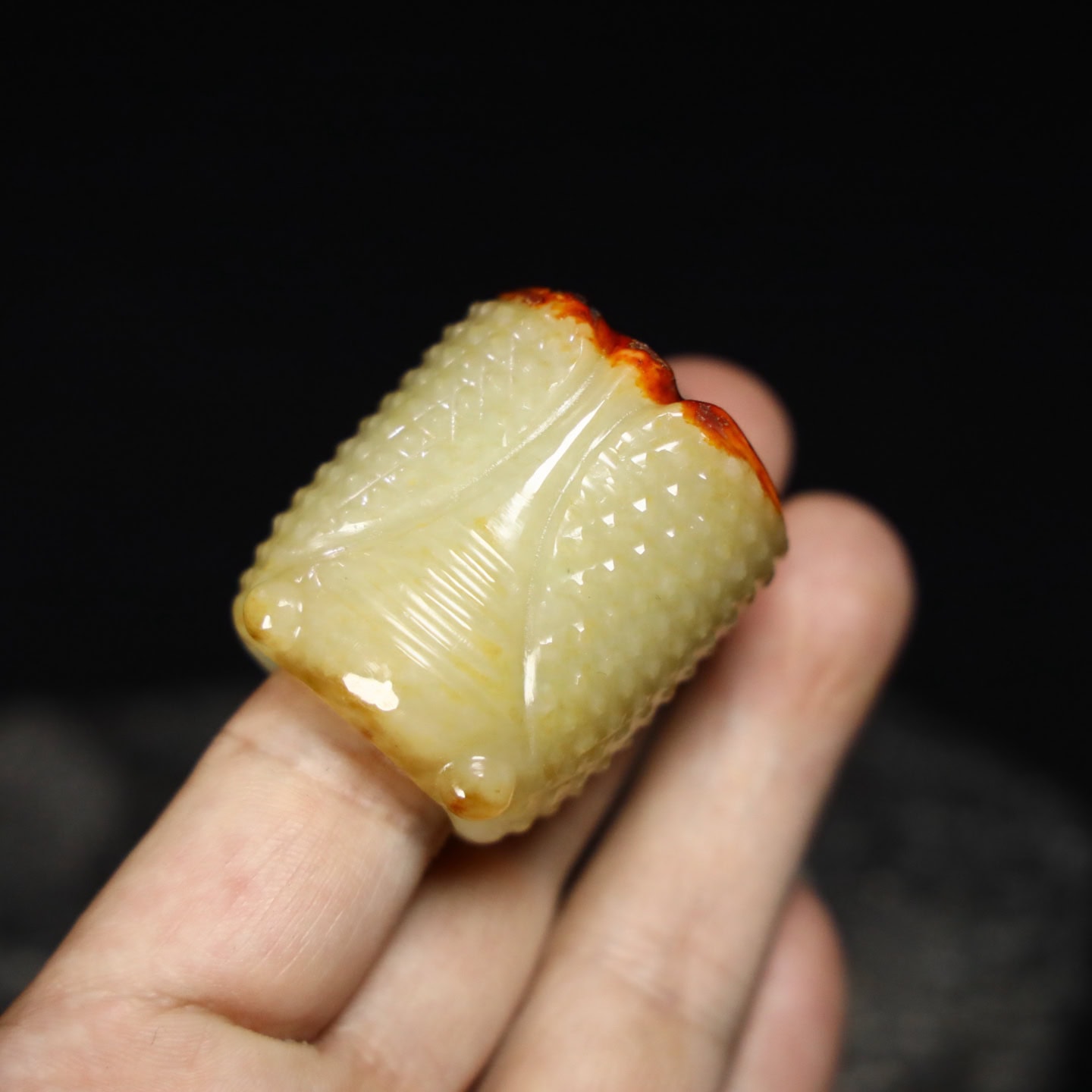 Chinese Natural Jade Carved Cicada Finger