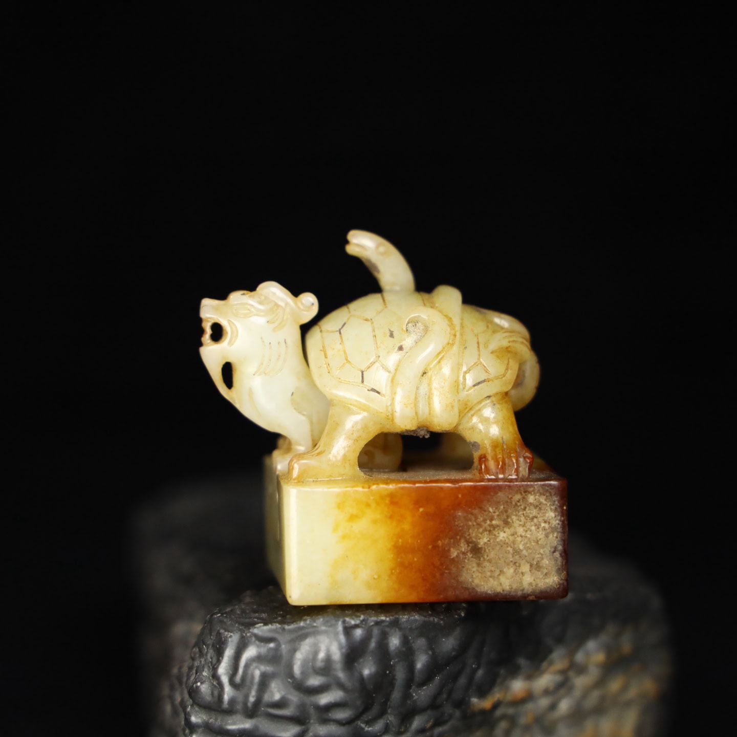 Chinese Natural Jade Carved Xuanwu Seal