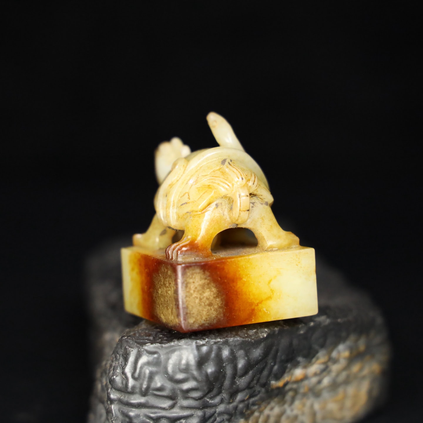 Chinese Natural Jade Carved Xuanwu Seal