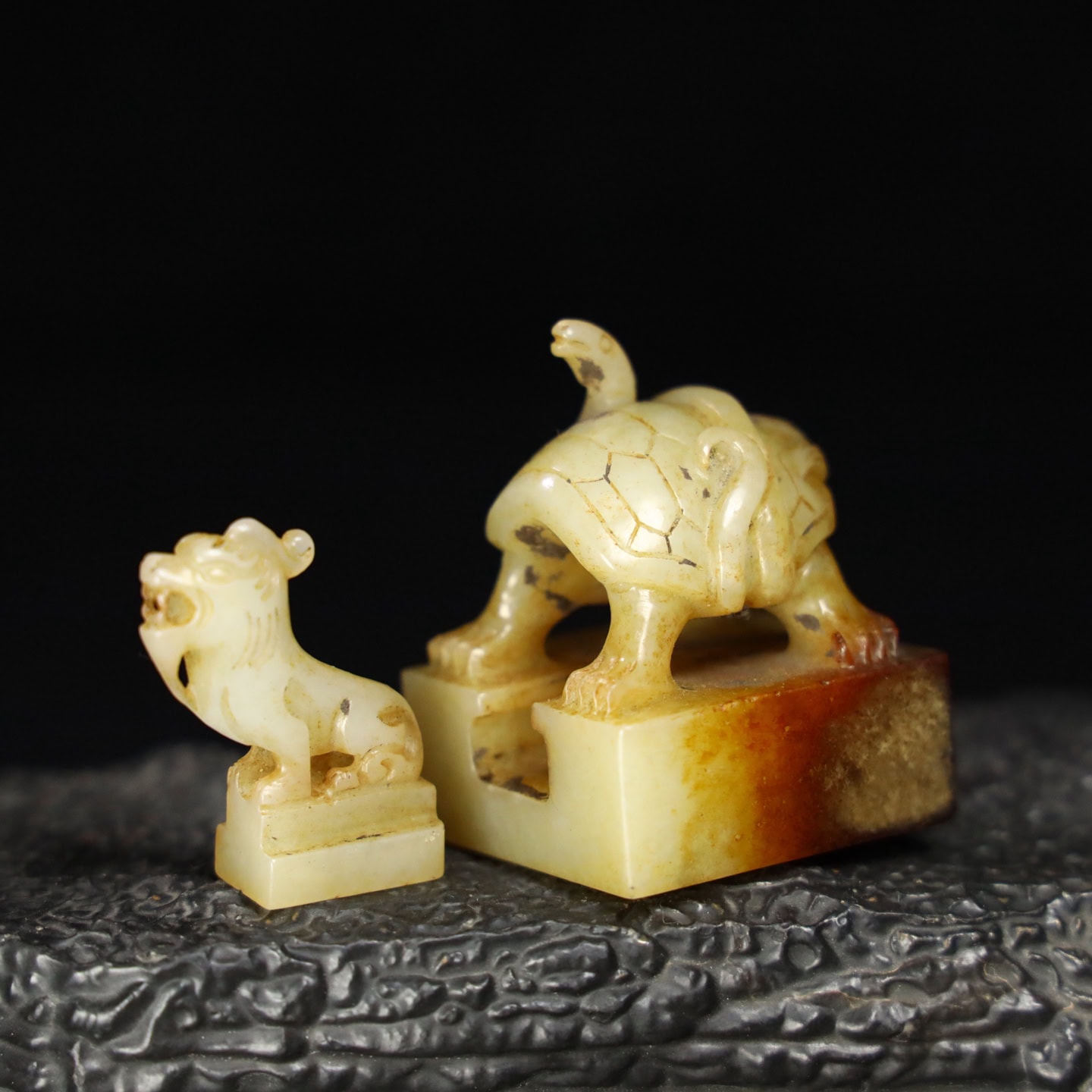 Chinese Natural Jade Carved Xuanwu Seal