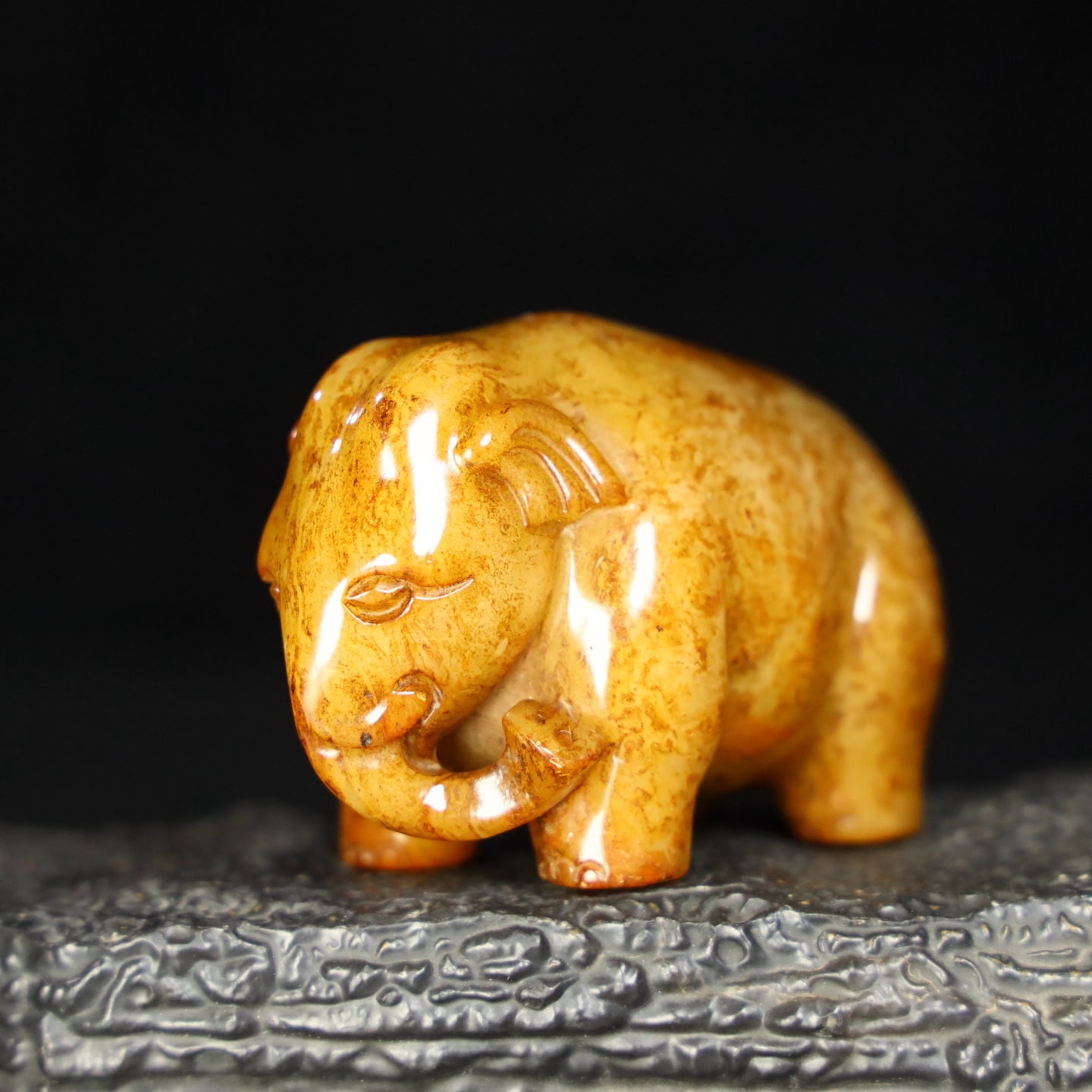 Chinese Natural Jade Carved elephants