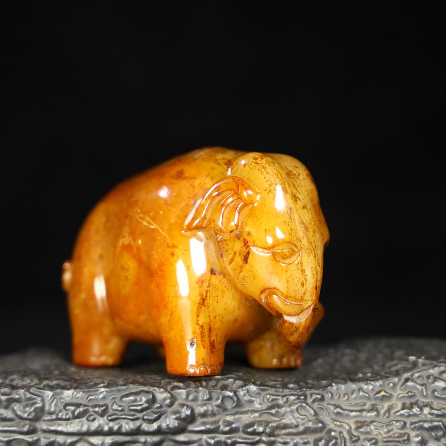 Chinese Natural Jade Carved elephants