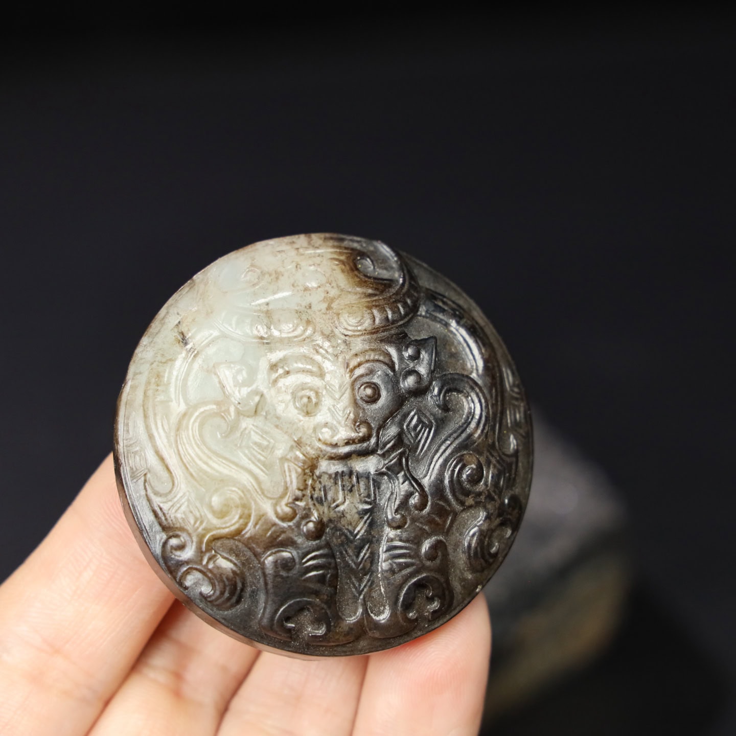 Chinese Natural Jade Carved belt buckle