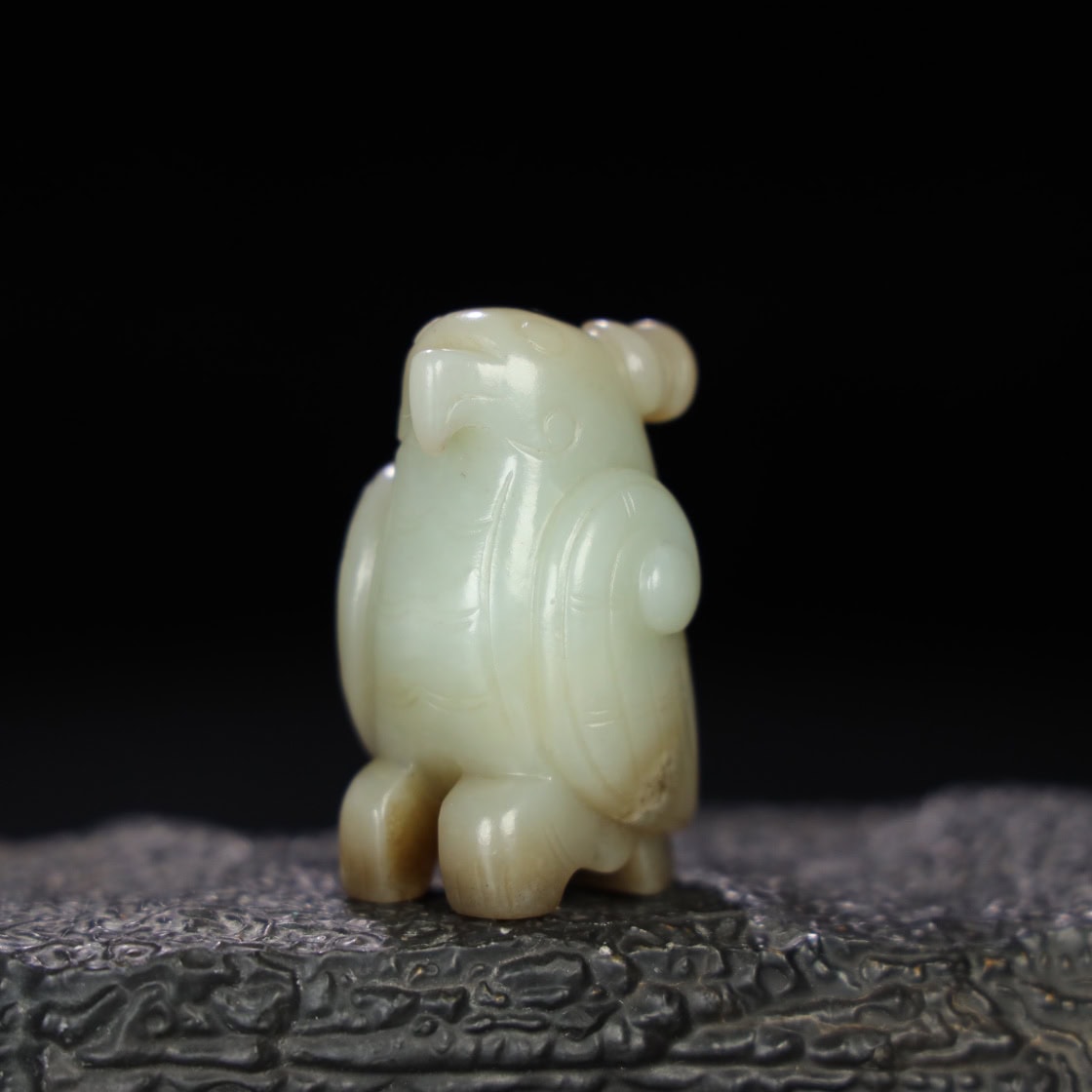 Chinese Natural Jade Carved Owl Statue