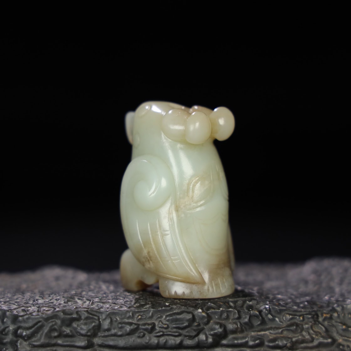 Chinese Natural Jade Carved Owl Statue