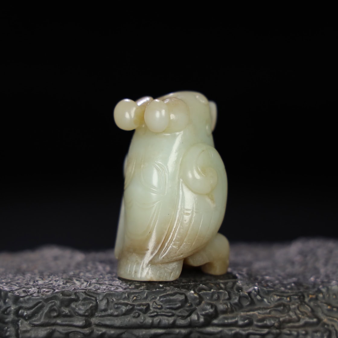 Chinese Natural Jade Carved Owl Statue