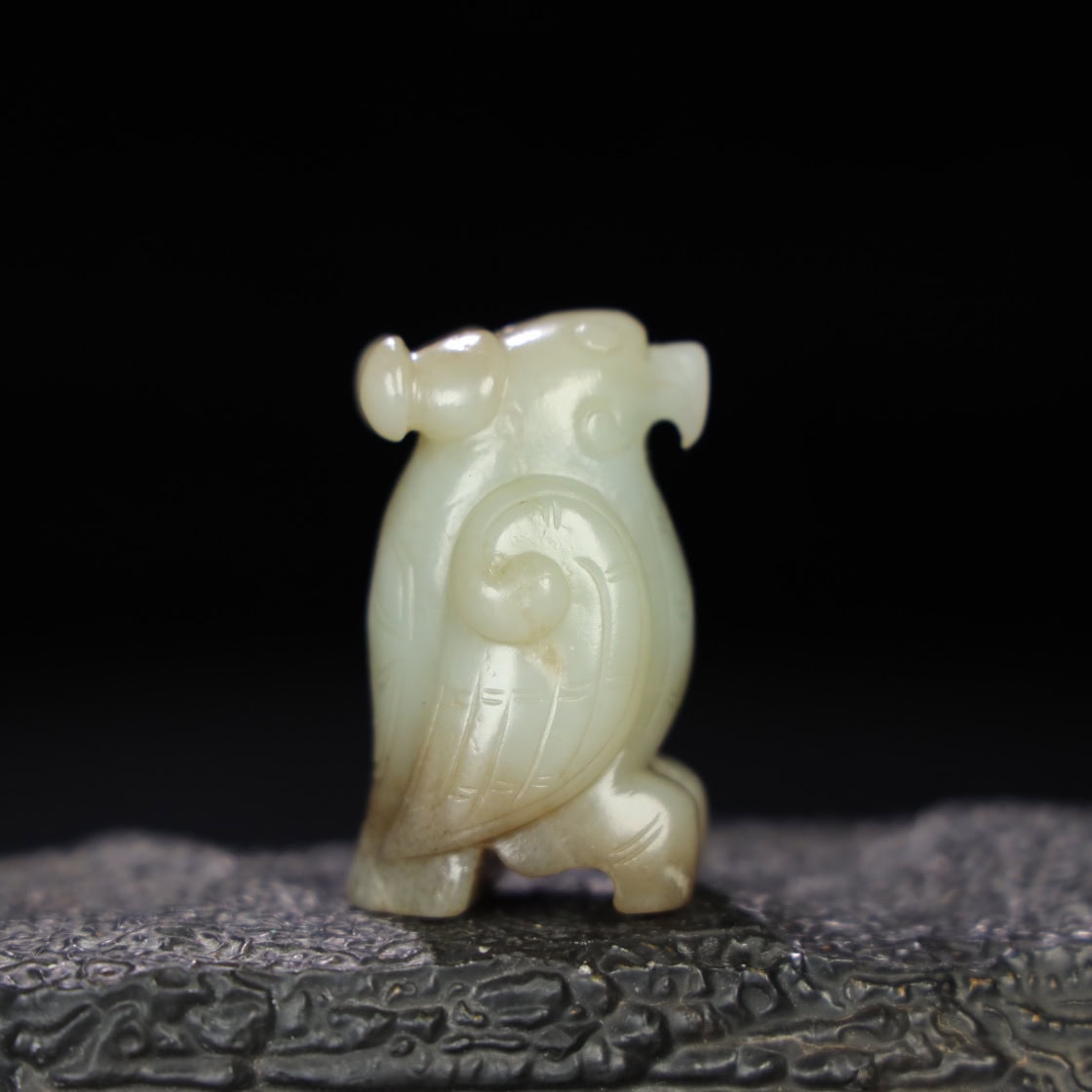 Chinese Natural Jade Carved Owl Statue