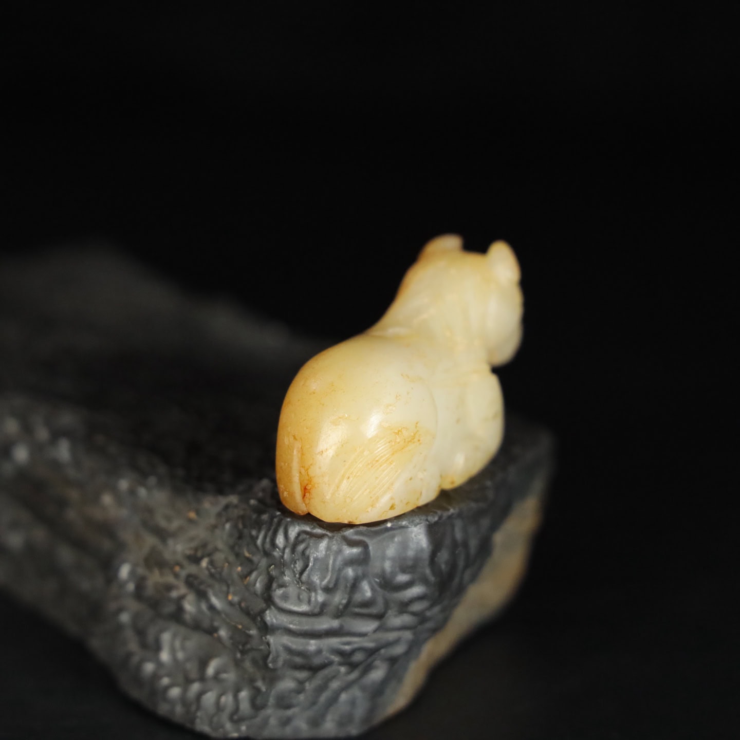 Chinese Natural Jade Carved Horses Statue