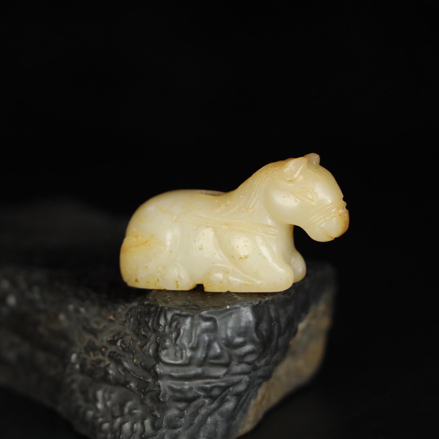 Chinese Natural Jade Carved Horses Statue