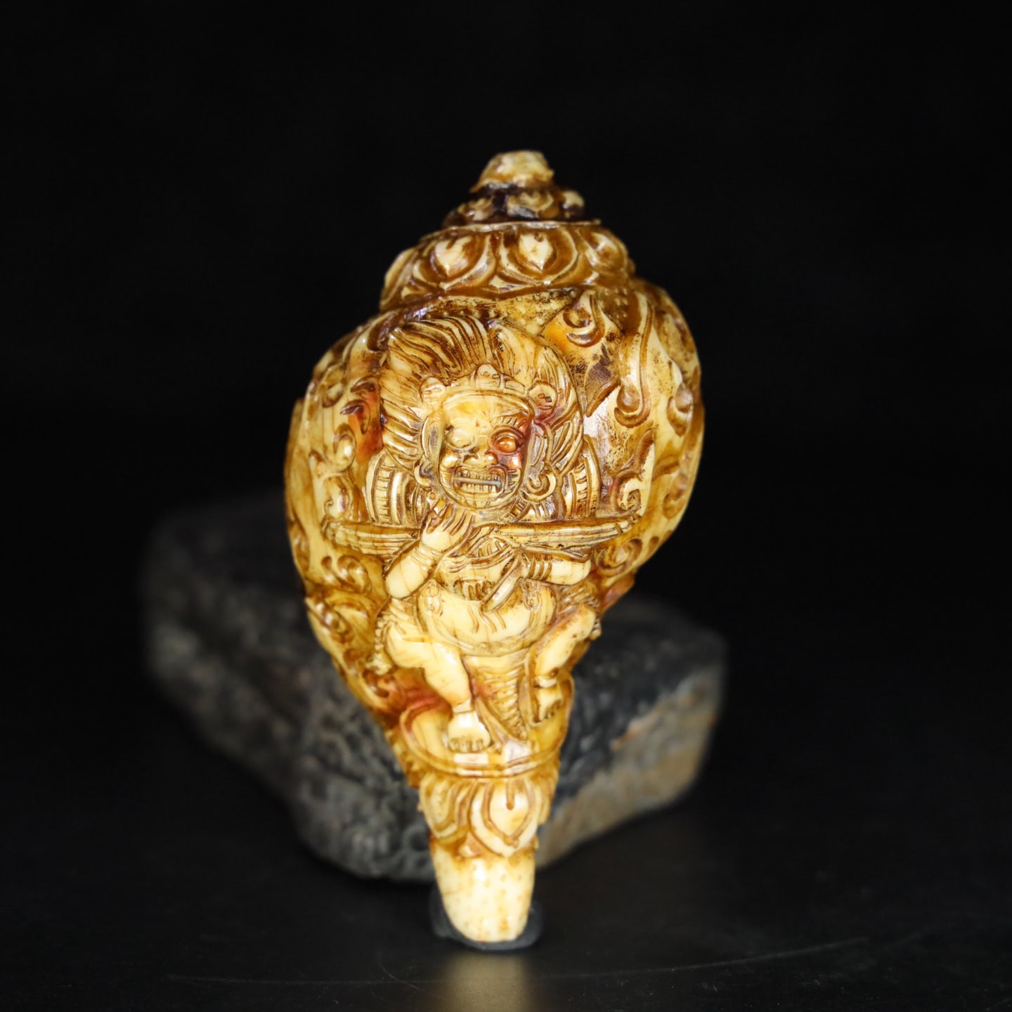 Chinese Natural Jade Carved Tibetan craftsmanshi