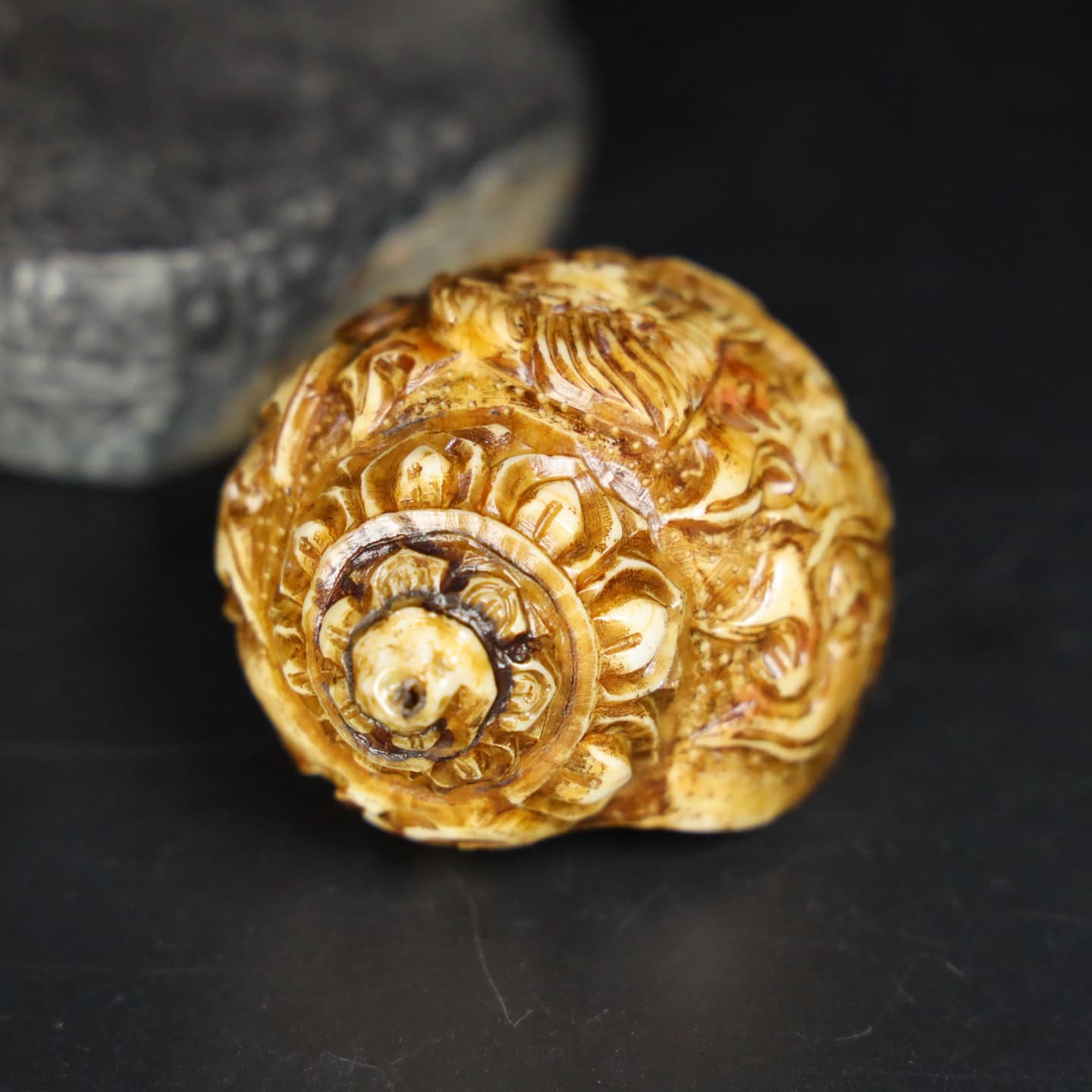 Chinese Natural Jade Carved Tibetan craftsmanshi