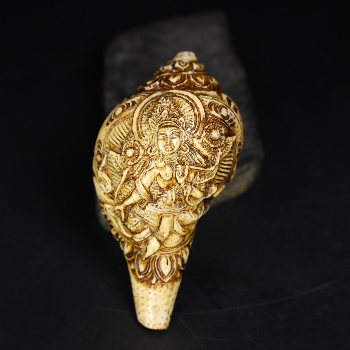 Chinese Natural Jade Carved Tibetan craftsmanshi