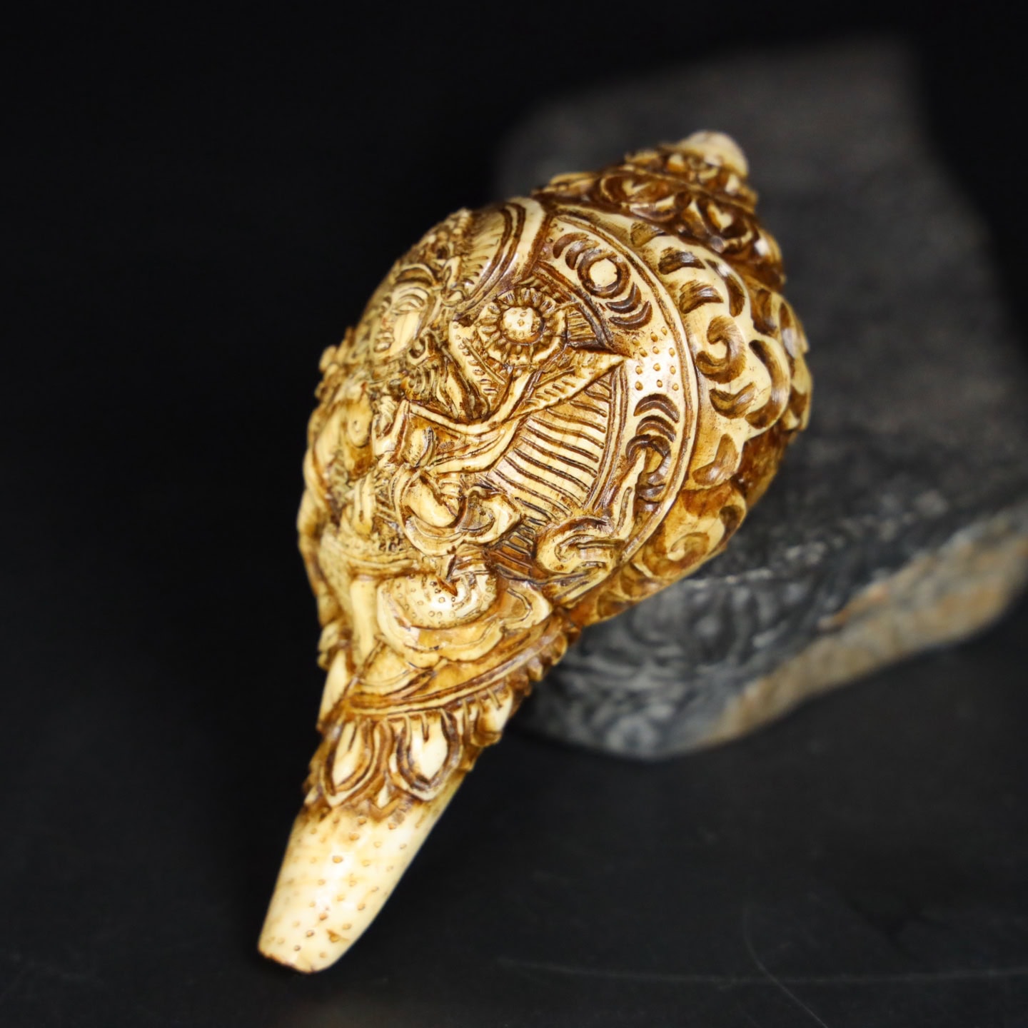 Chinese Natural Jade Carved Tibetan craftsmanshi
