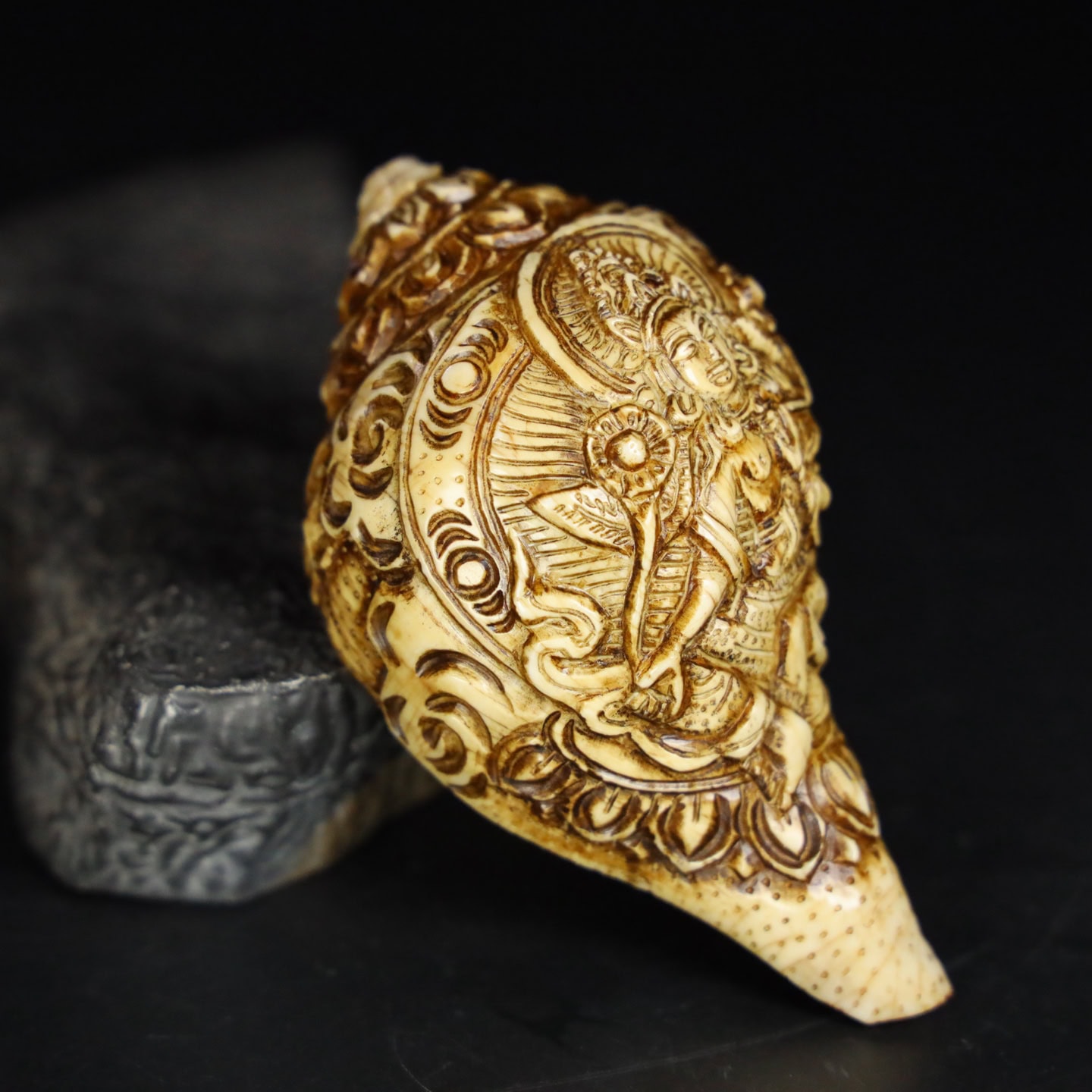 Chinese Natural Jade Carved Tibetan craftsmanshi