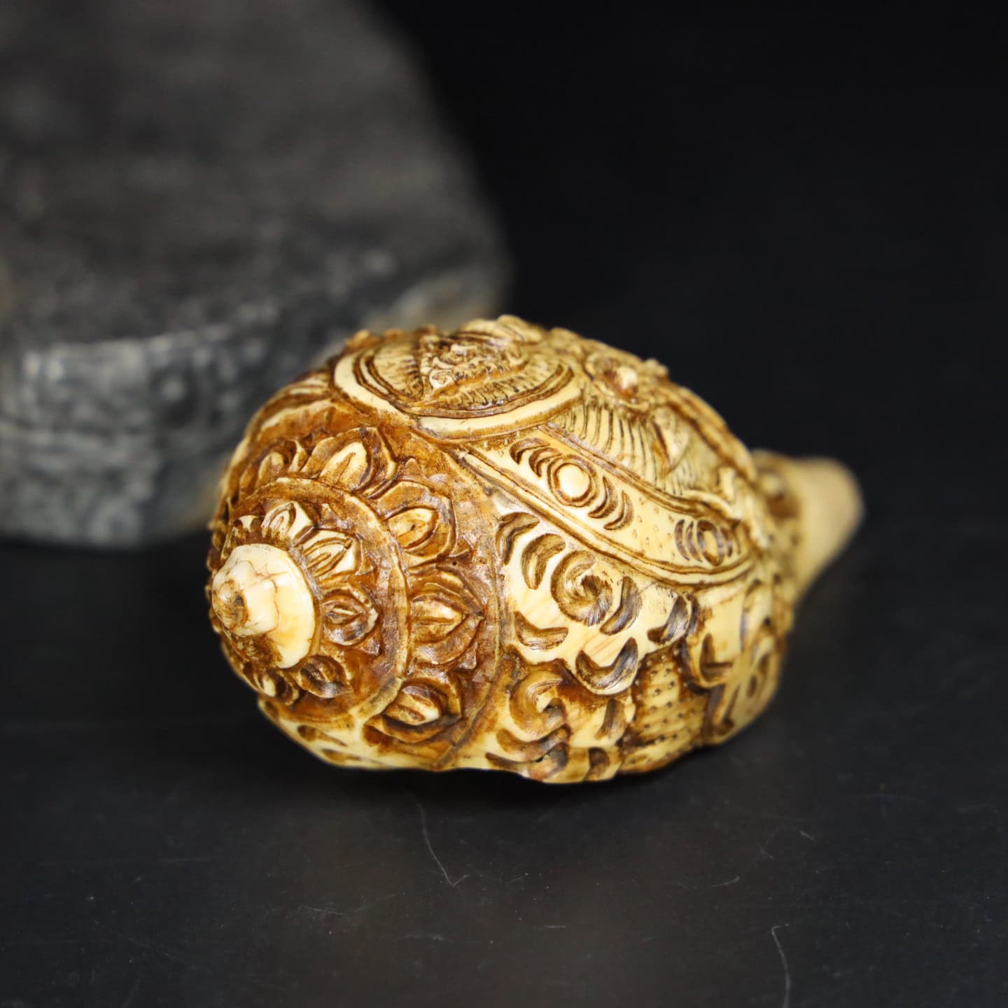 Chinese Natural Jade Carved Tibetan craftsmanshi