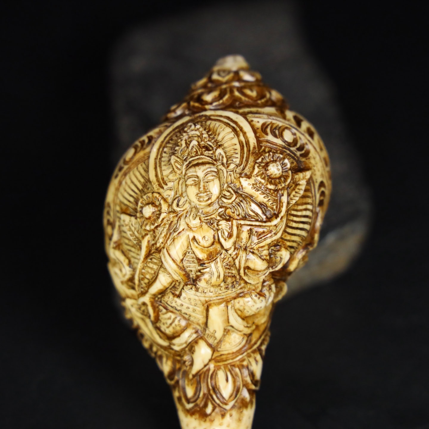 Chinese Natural Jade Carved Tibetan craftsmanshi