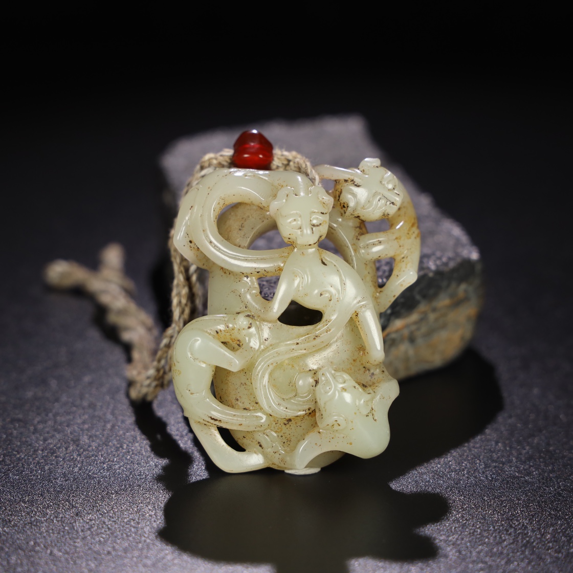 Chinese Natural Jade Carved Dragons Pendant