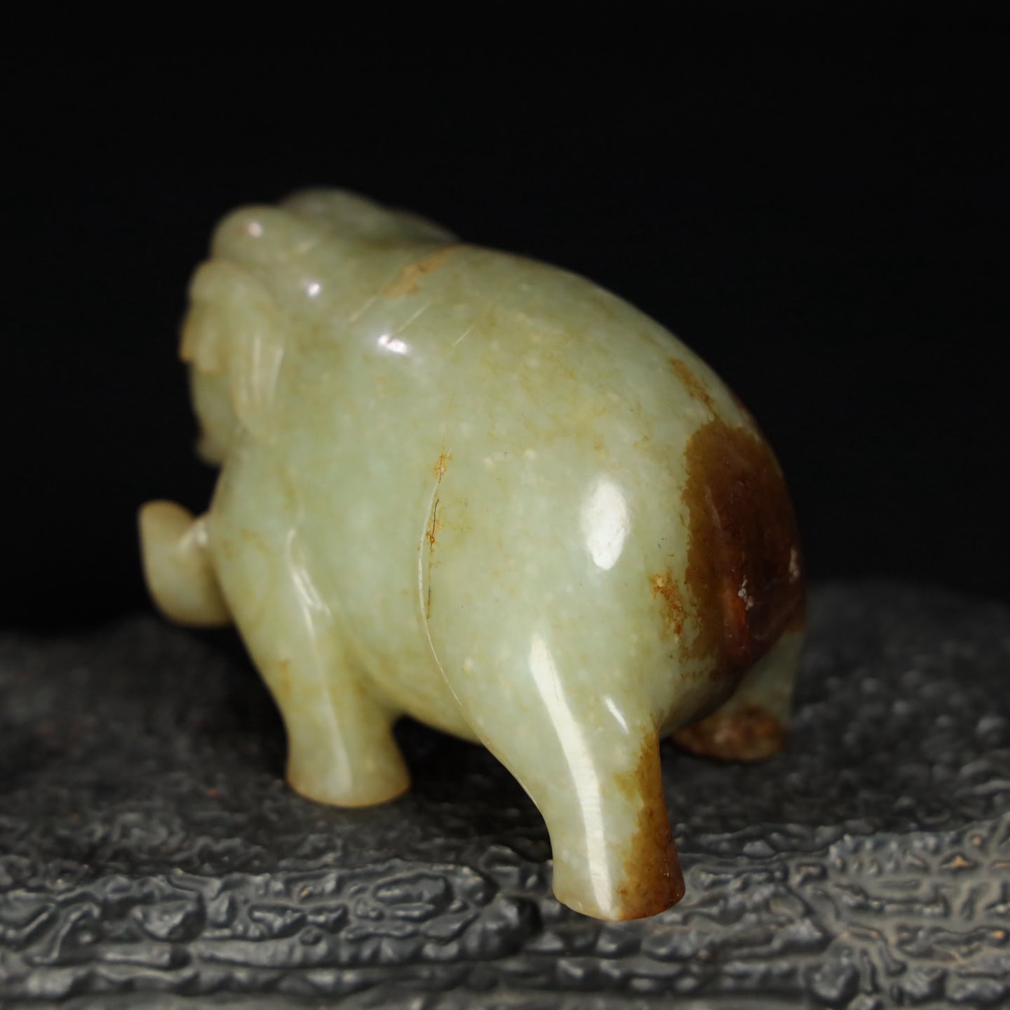 Chinese Natural Jade Carved elephants