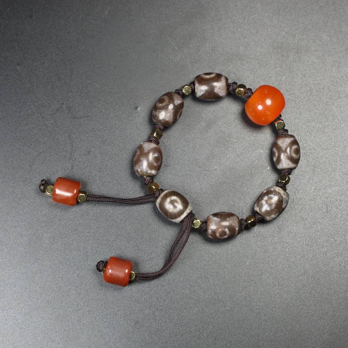 Chinese Natural Agate DZI Bead Bracelet