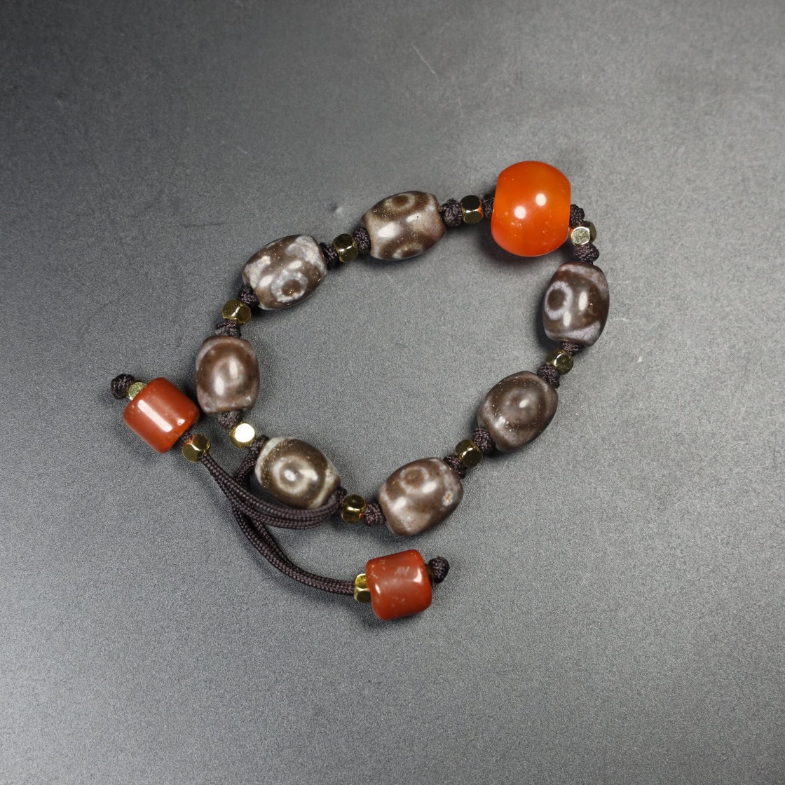 Chinese Natural Agate DZI Bead Bracelet