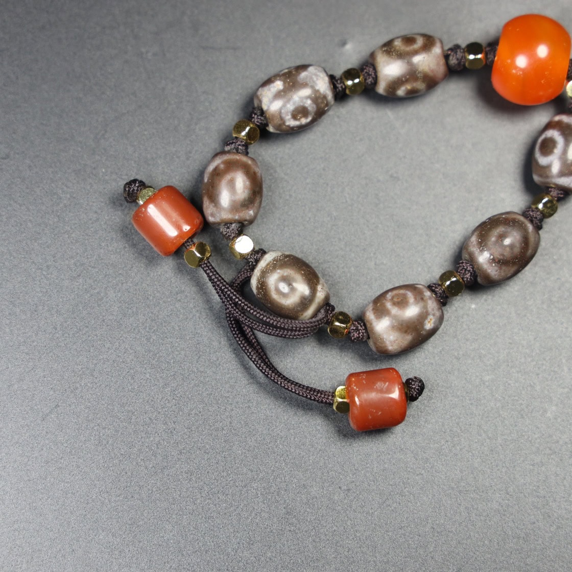 Chinese Natural Agate DZI Bead Bracelet