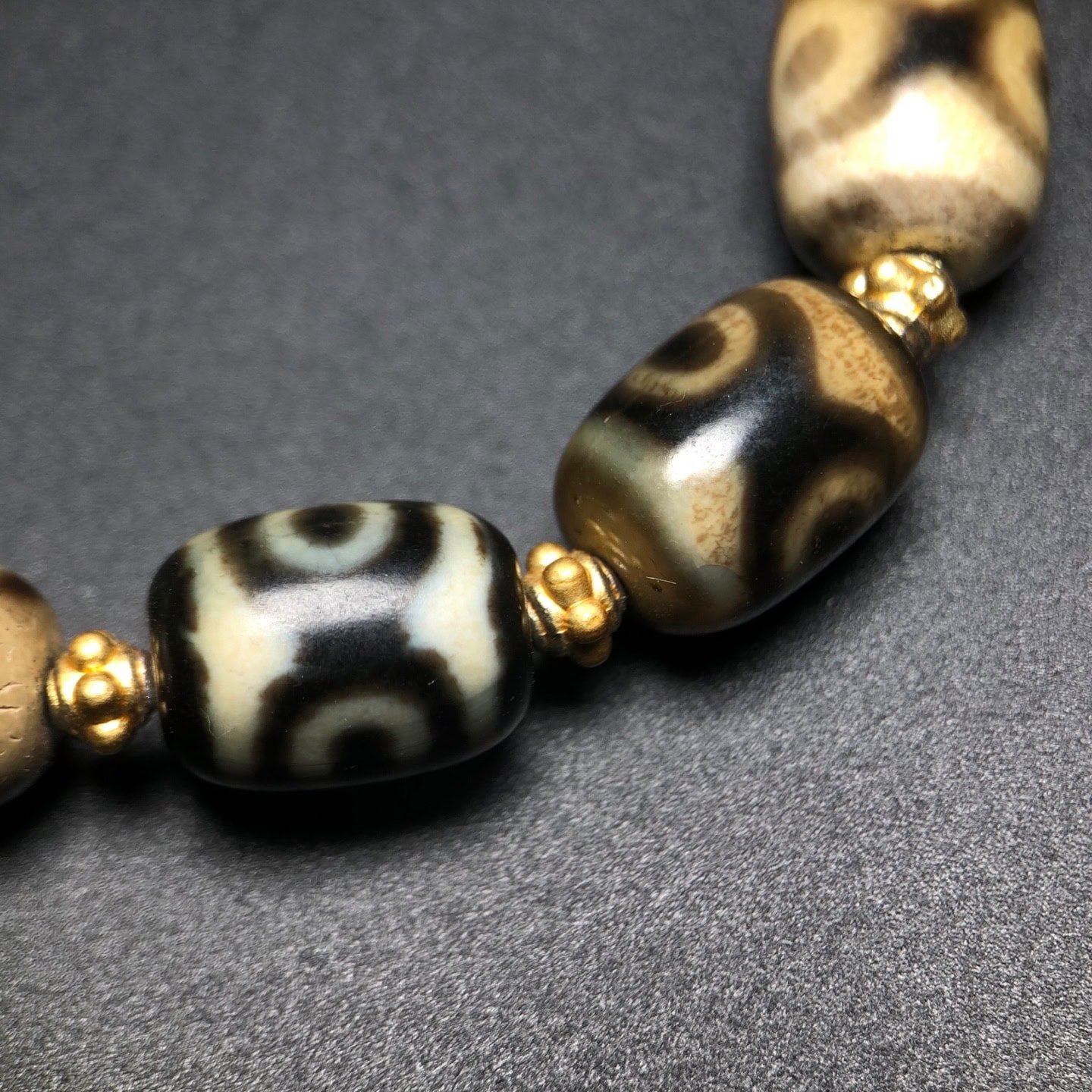 Chinese Natural Agate DZI Bead Bracelet