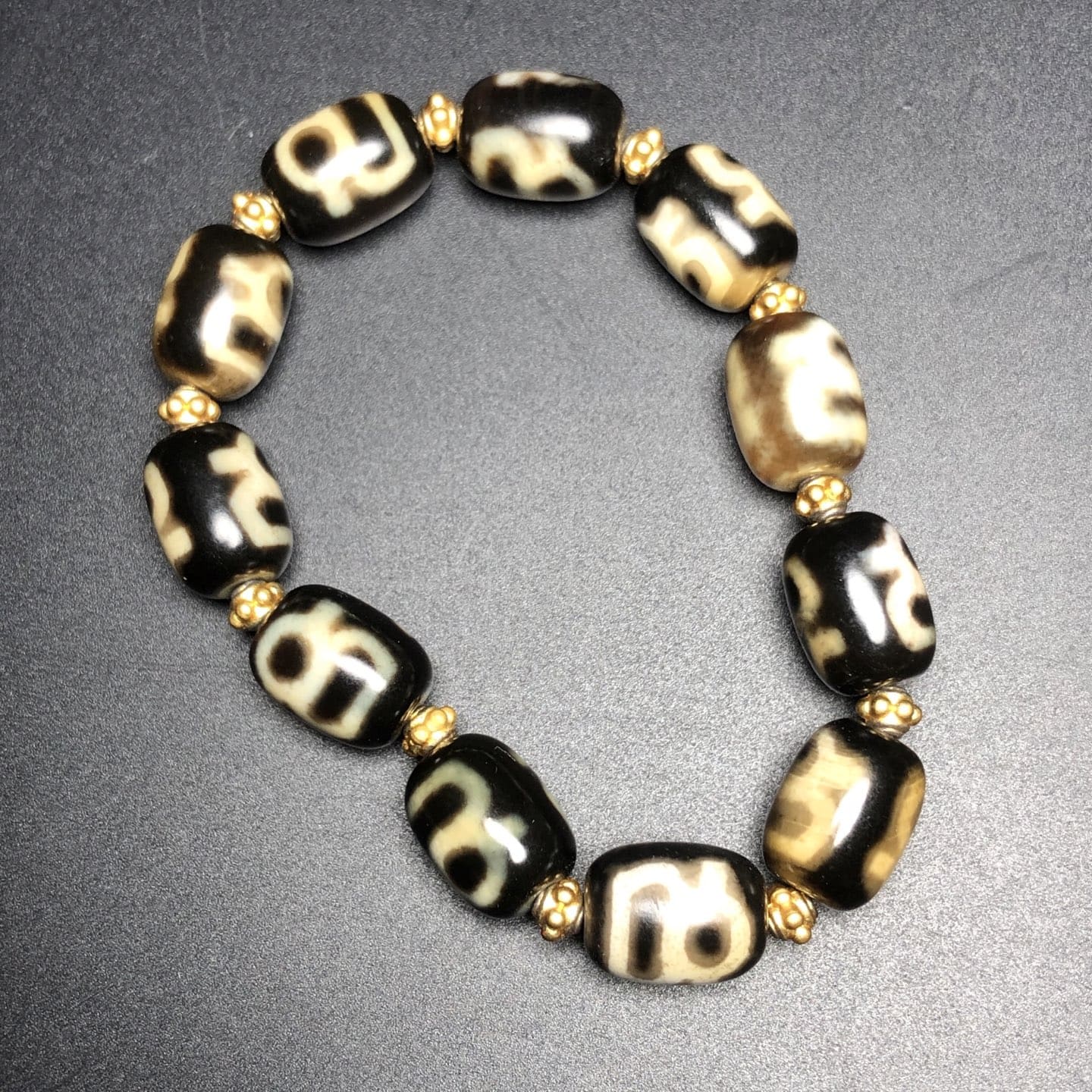 Chinese Natural Agate DZI Bead Bracelet
