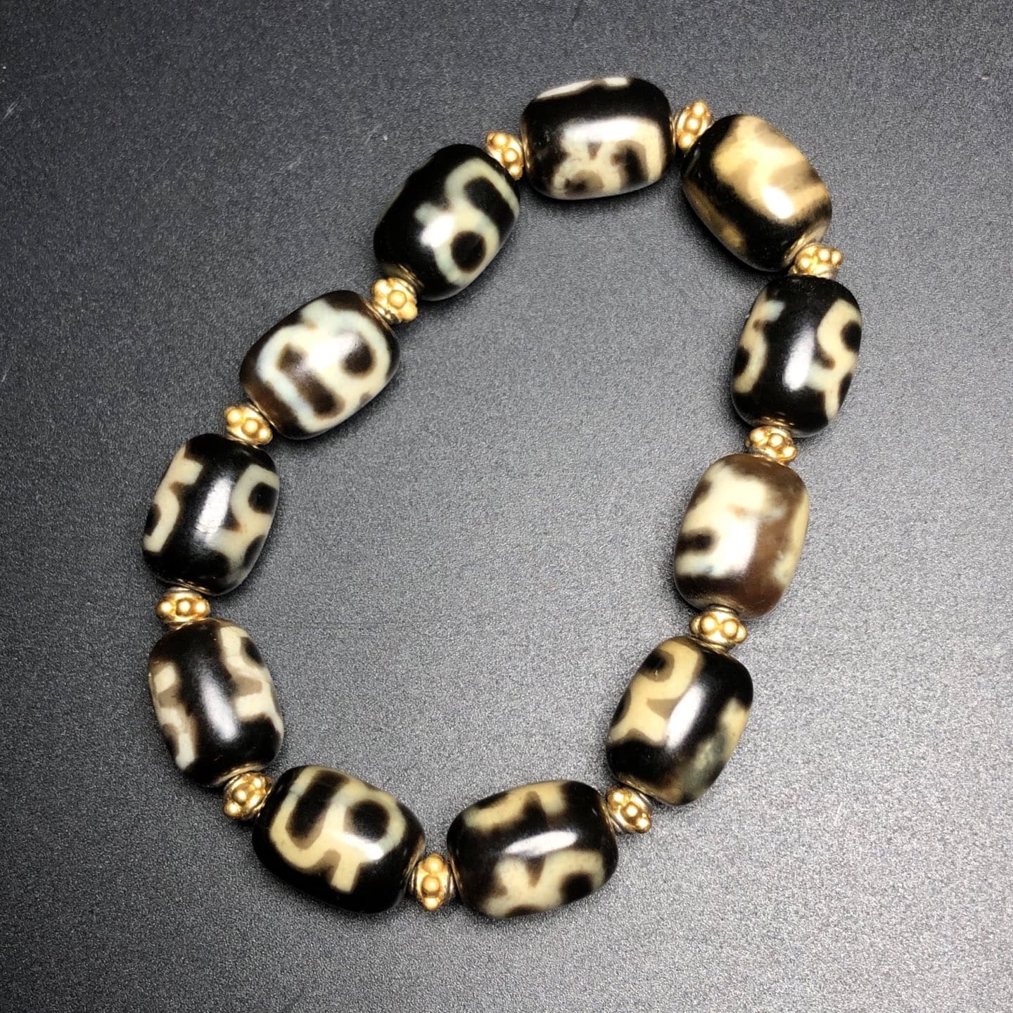Chinese Natural Agate DZI Bead Bracelet
