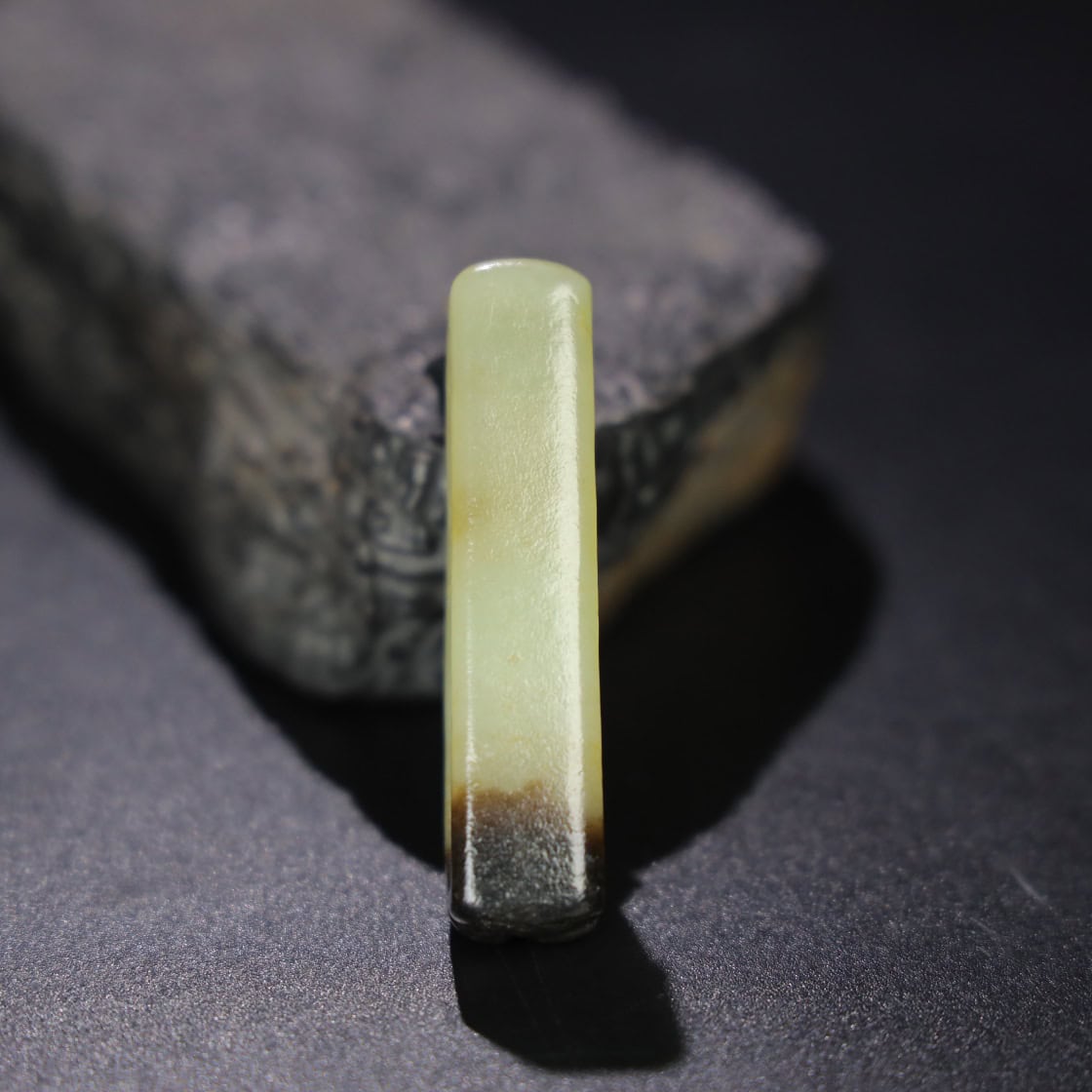 Chinese Natural Jade Carved belt buckle