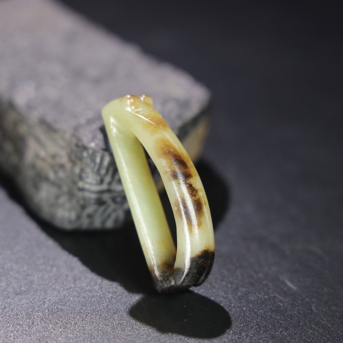 Chinese Natural Jade Carved belt buckle