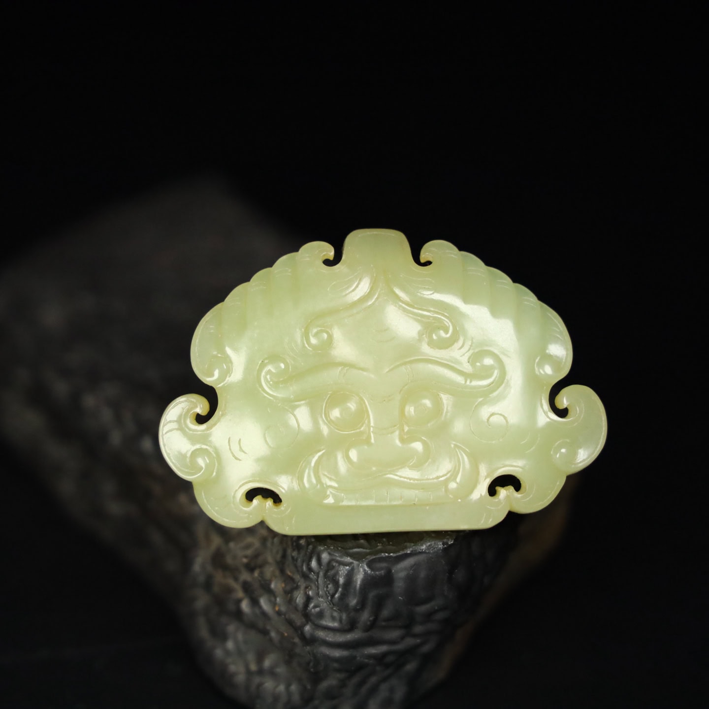 Chinese Natural Jade Carved belt buckle