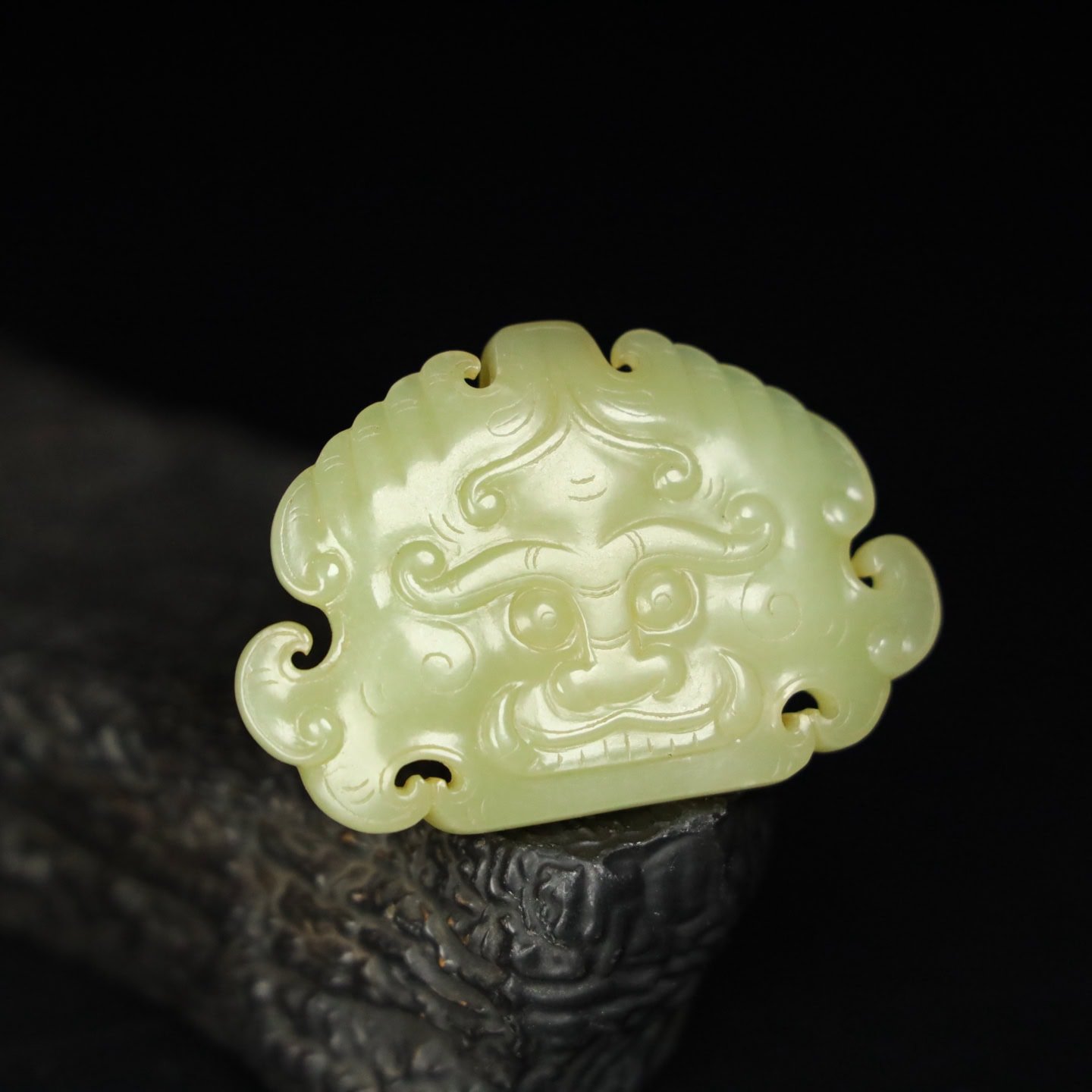 Chinese Natural Jade Carved belt buckle