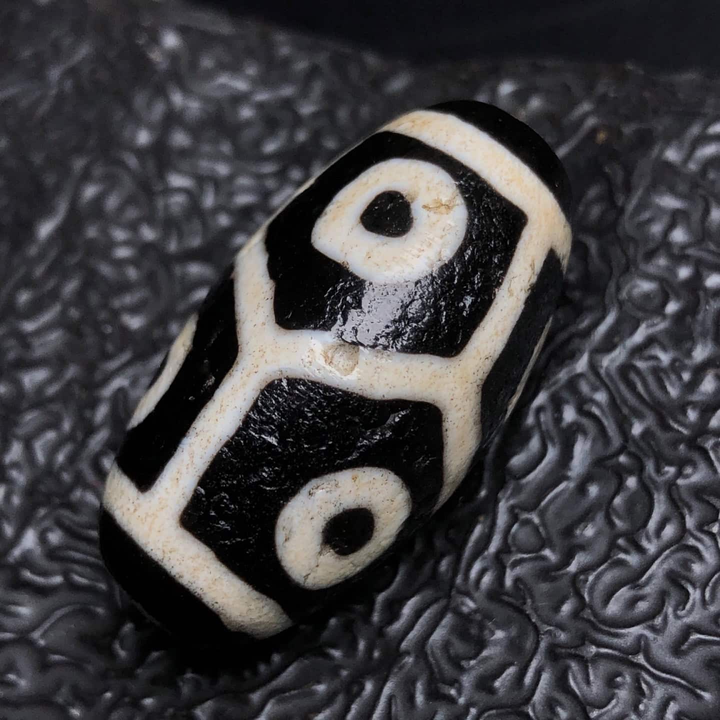 Chinese Natural Agate DZI Beads