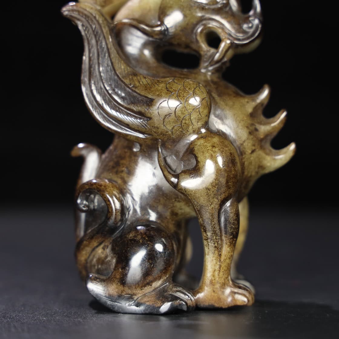 Chinese Natural Jade Carved Dragon Ornaments