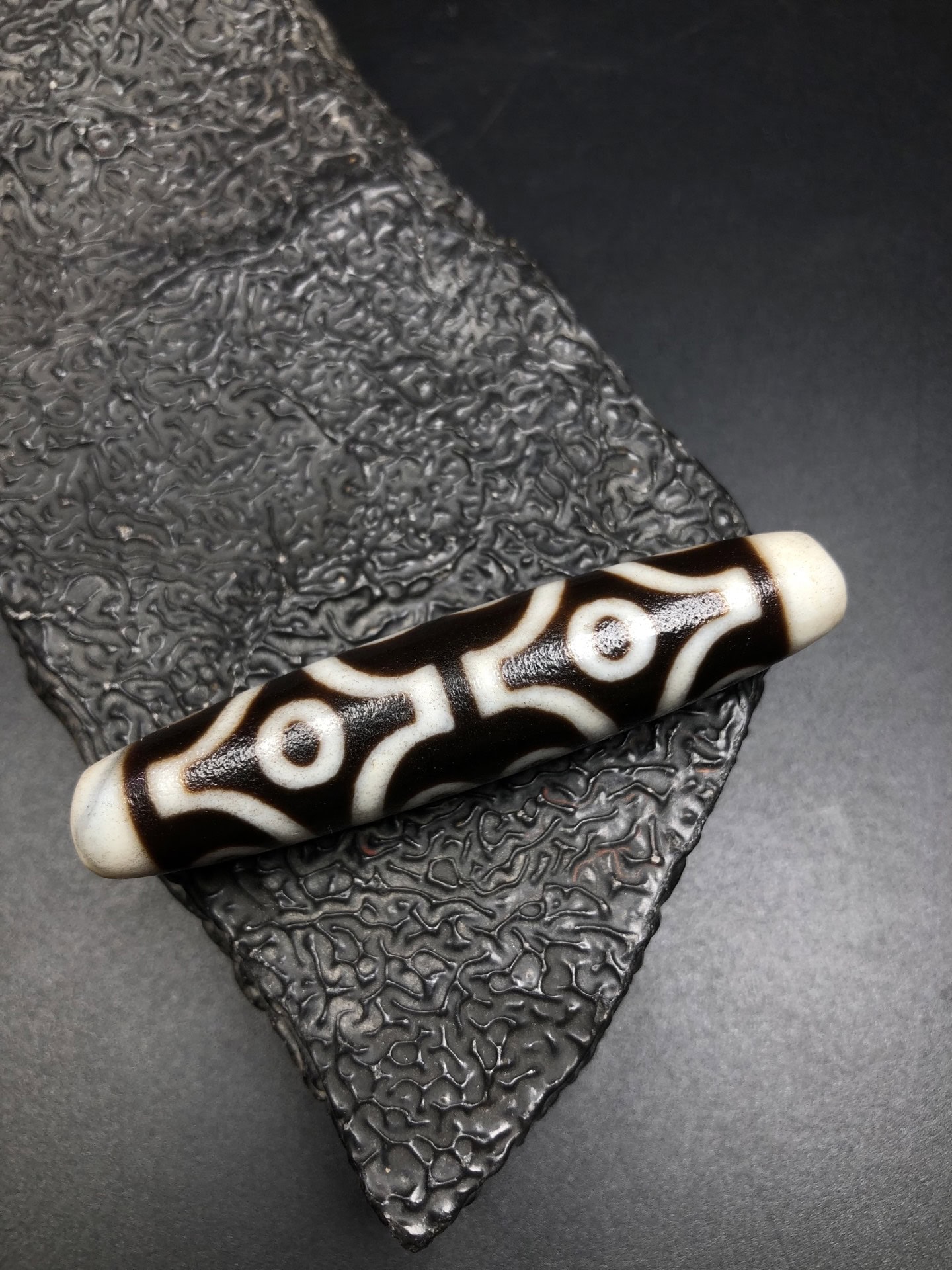 Chinese Natural Agate DZI Beads