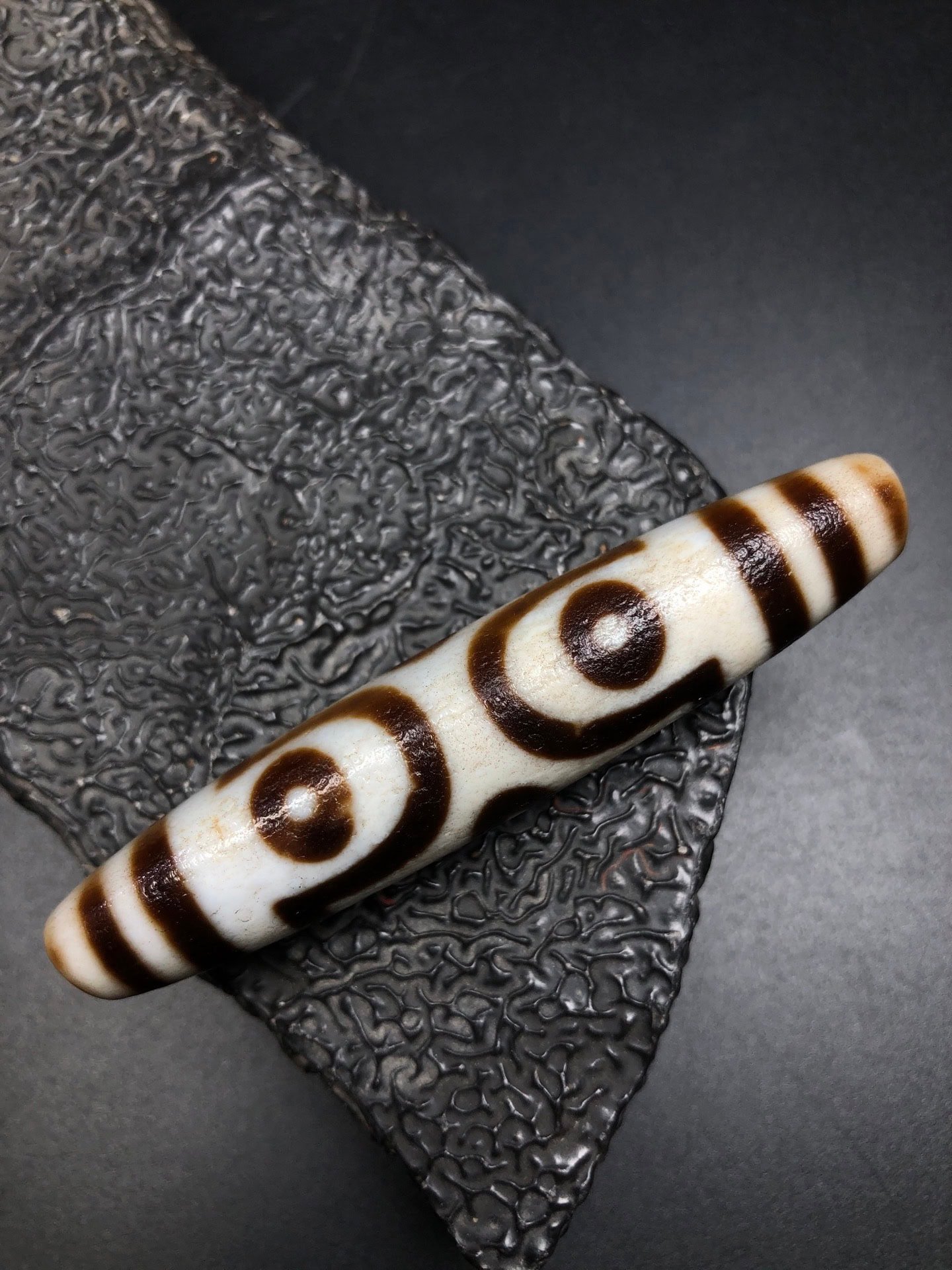 Chinese Natural Agate DZI Beads