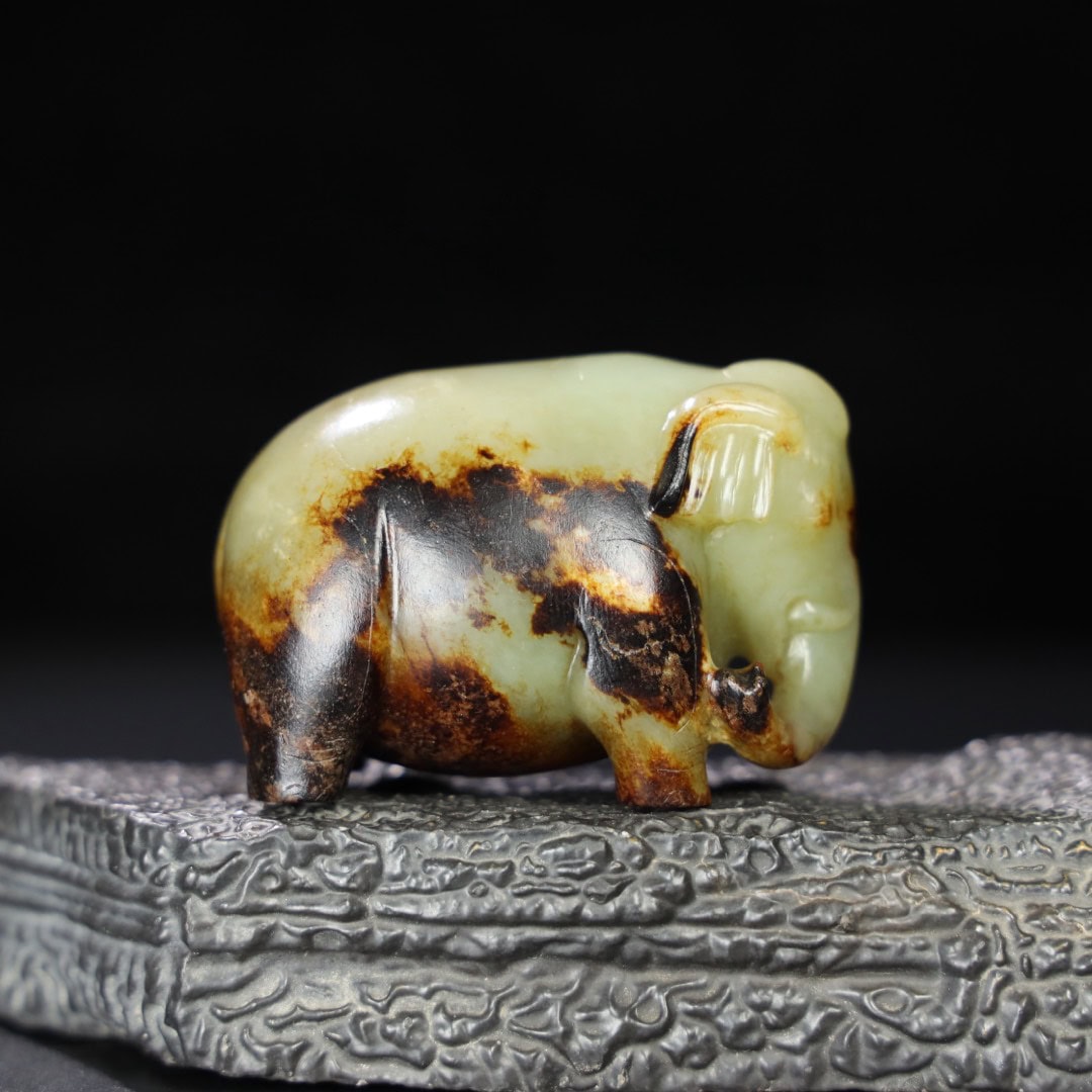 Chinese Natural Jade Carved Elephants