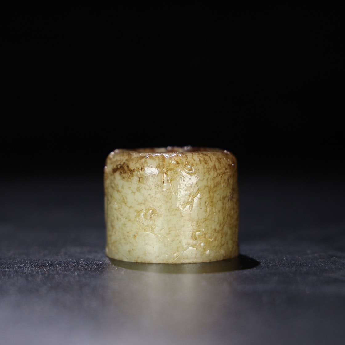Chinese Natural Jade Carved Ring Finger