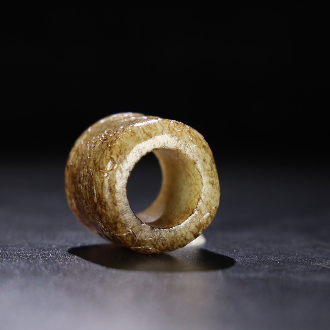 Chinese Natural Jade Carved Ring Finger