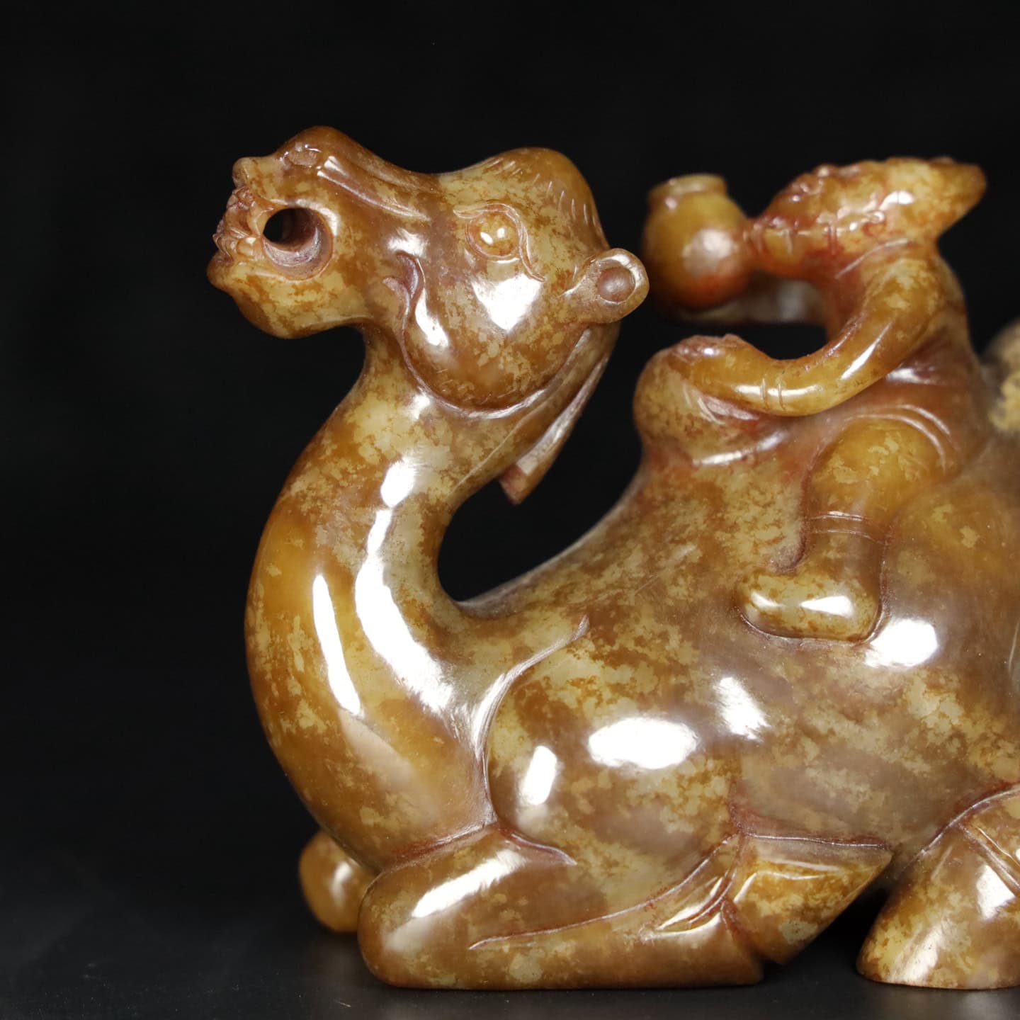 Chinese Natural Jade Carved camel ornaments