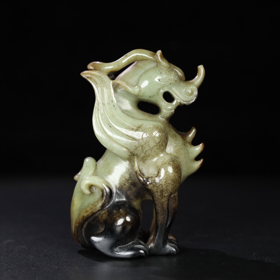 Chinese Natural Jade Carved Dragon Ornaments